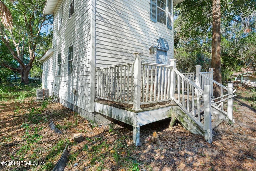 7148 WAKEFIELD Avenue