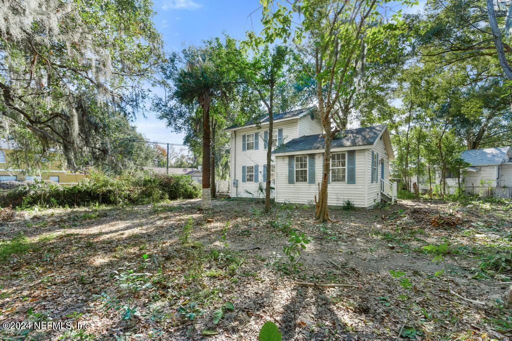 7148 WAKEFIELD Avenue