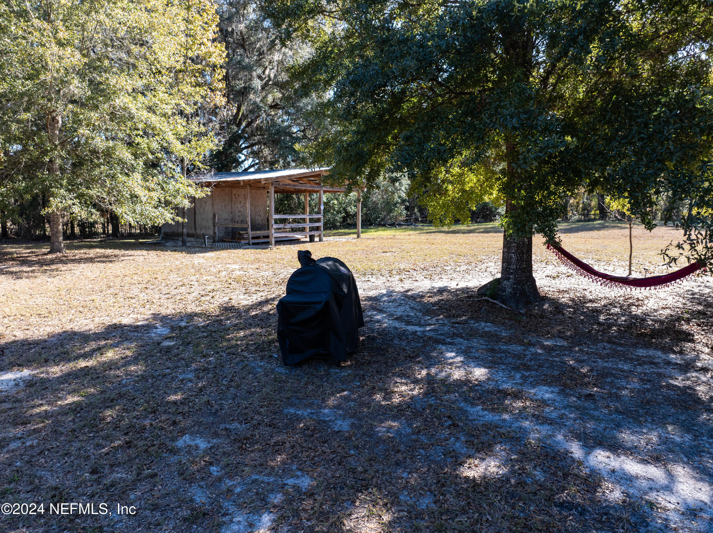 489 SW MURDOCK Court