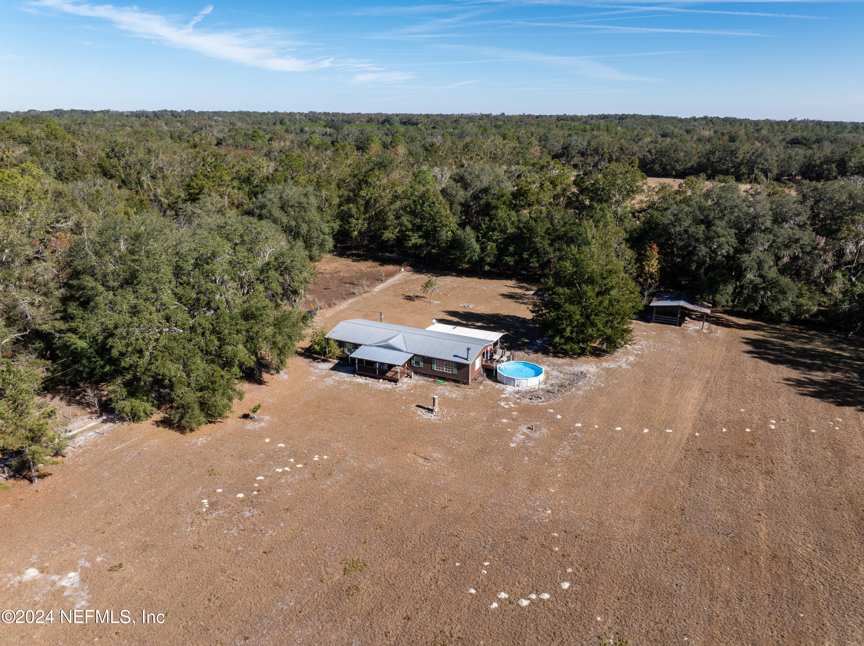 489 SW MURDOCK Court