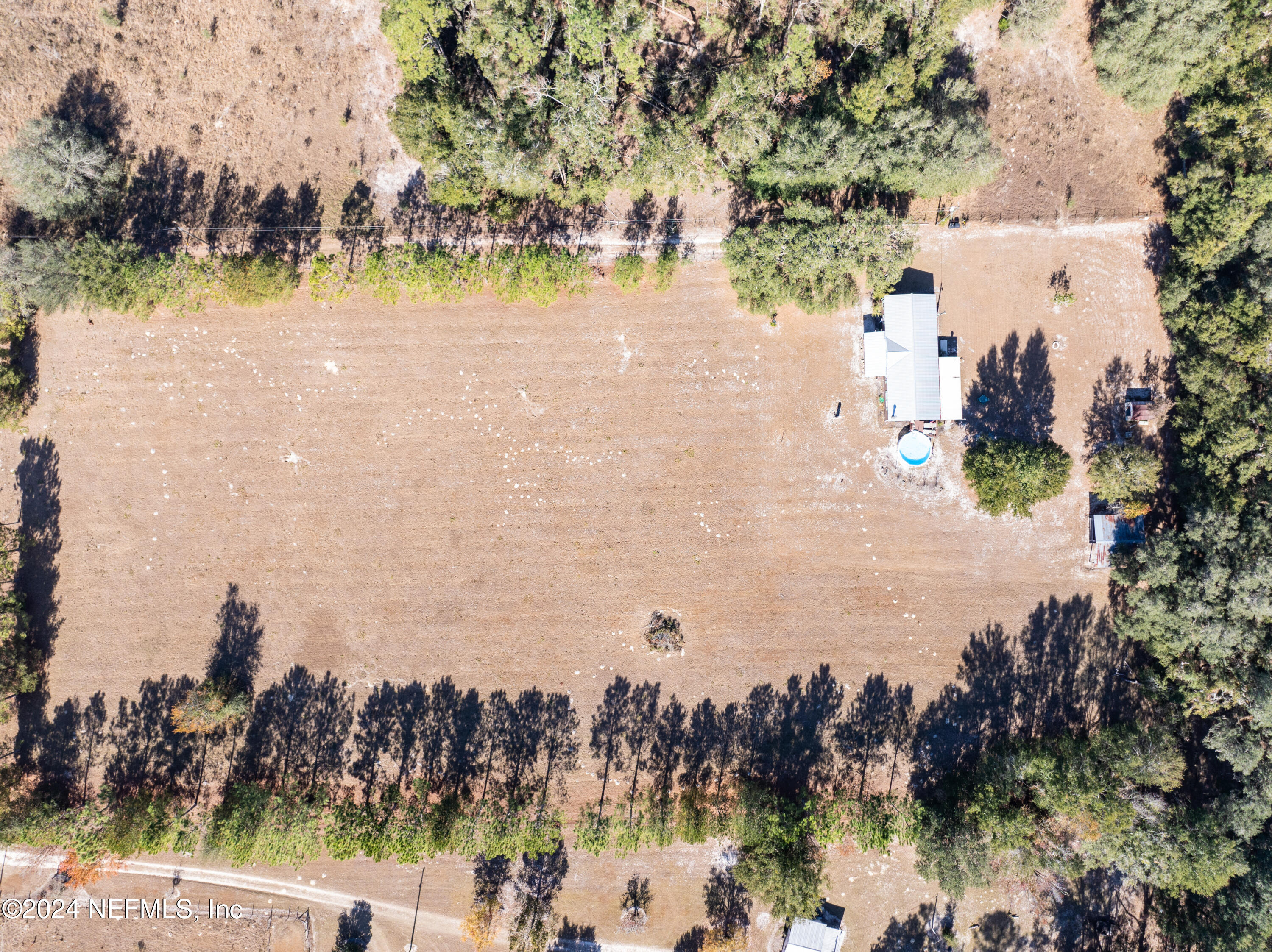 489 SW MURDOCK Court