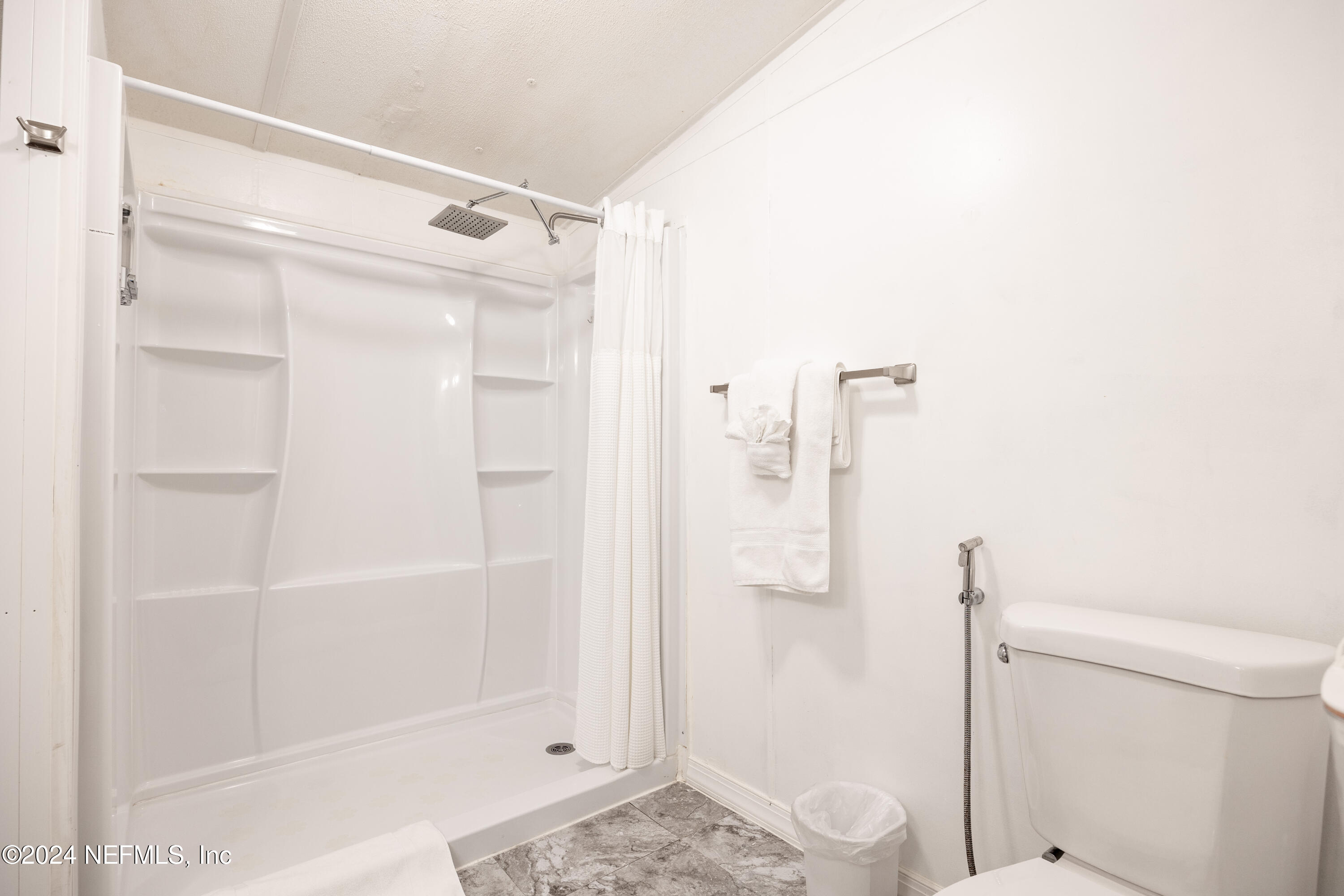 489 SW MURDOCK Court