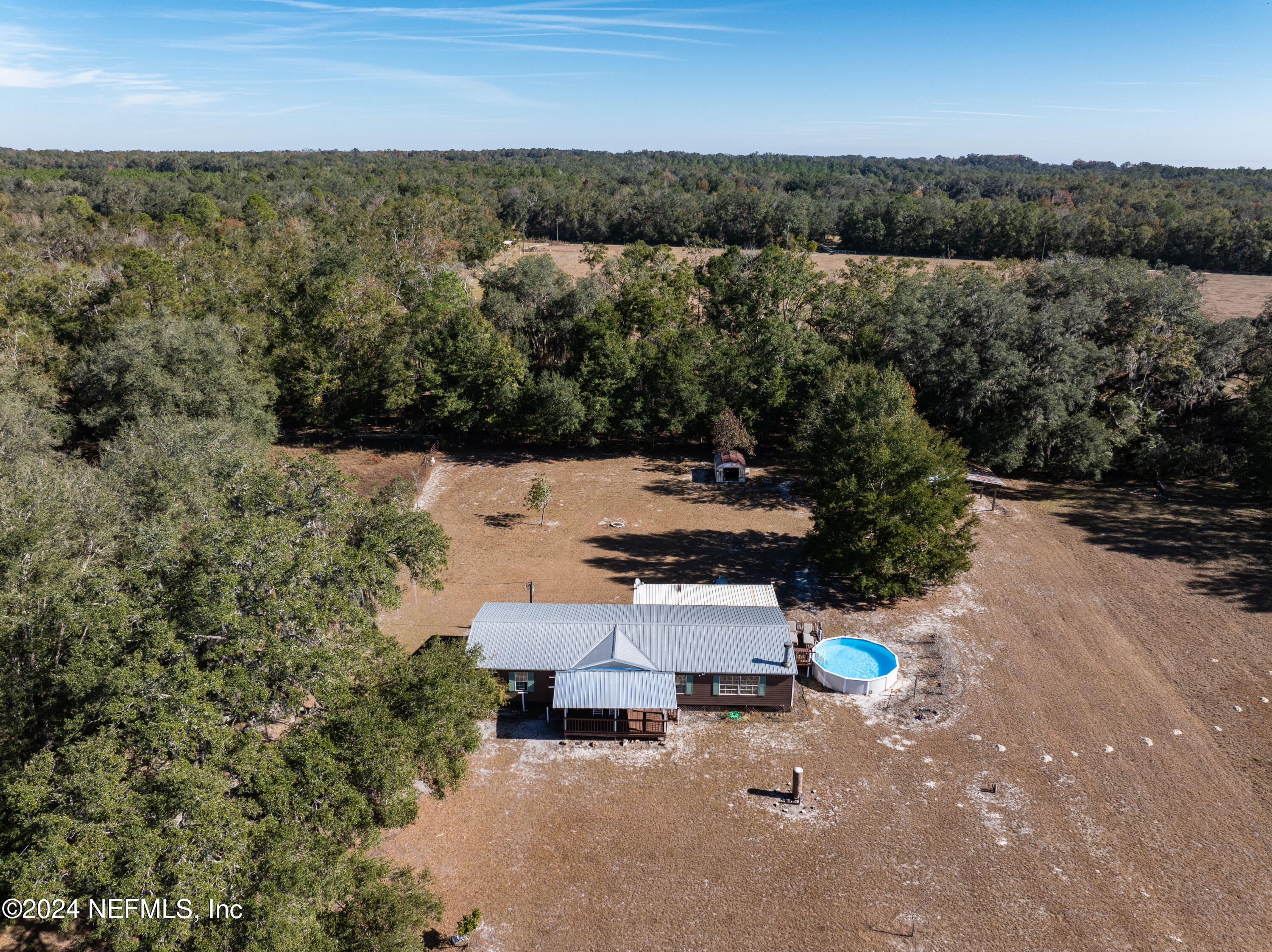 489 SW MURDOCK Court