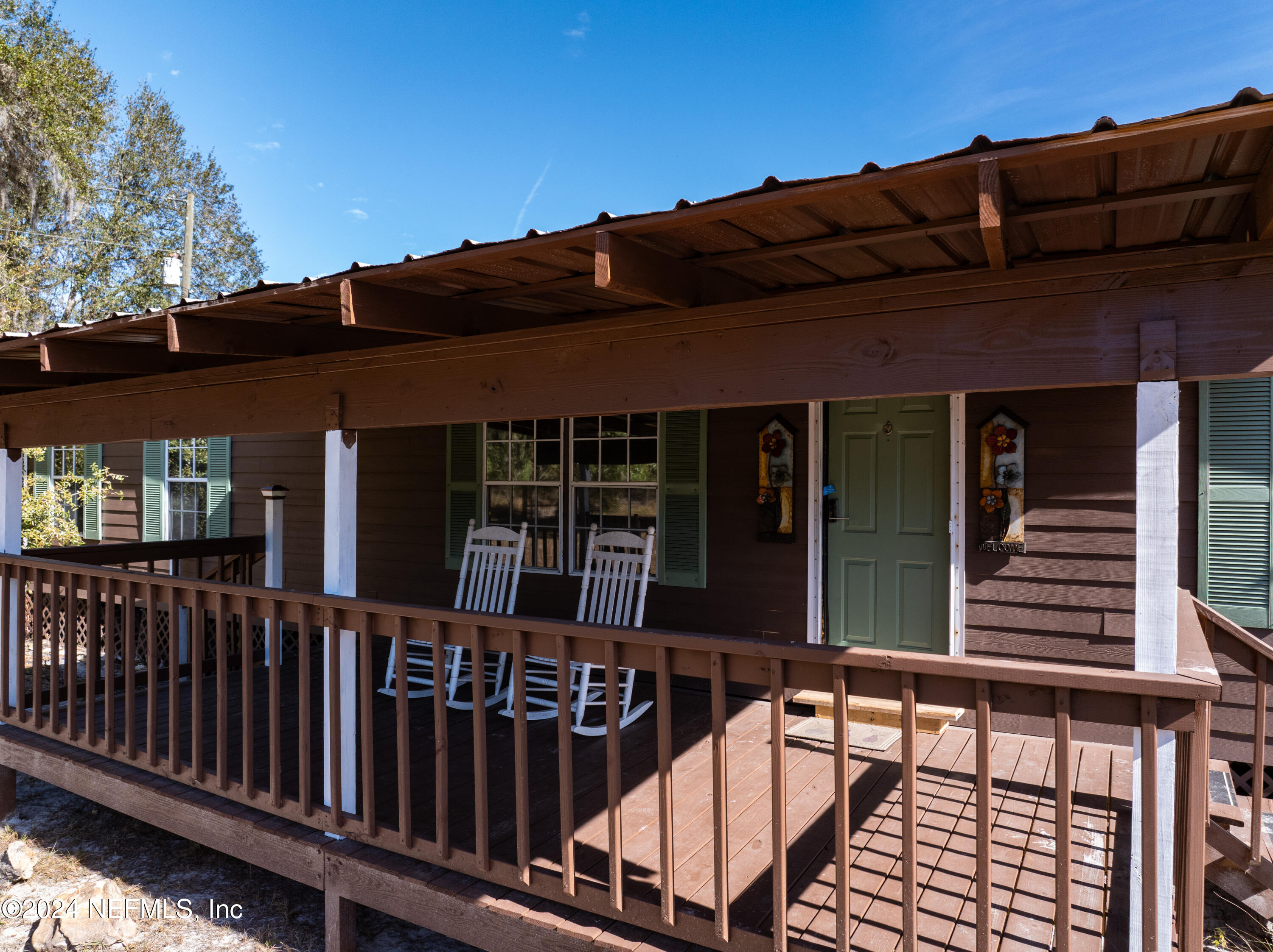 489 SW MURDOCK Court