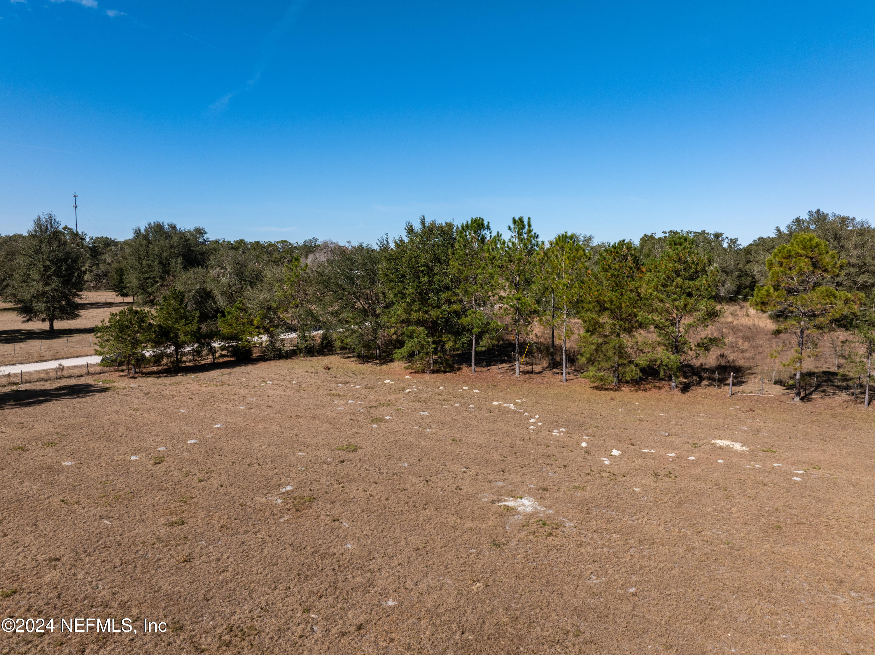 489 SW MURDOCK Court