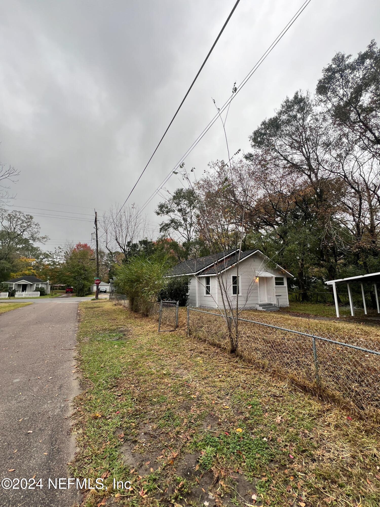 3251 BROADWAY Avenue