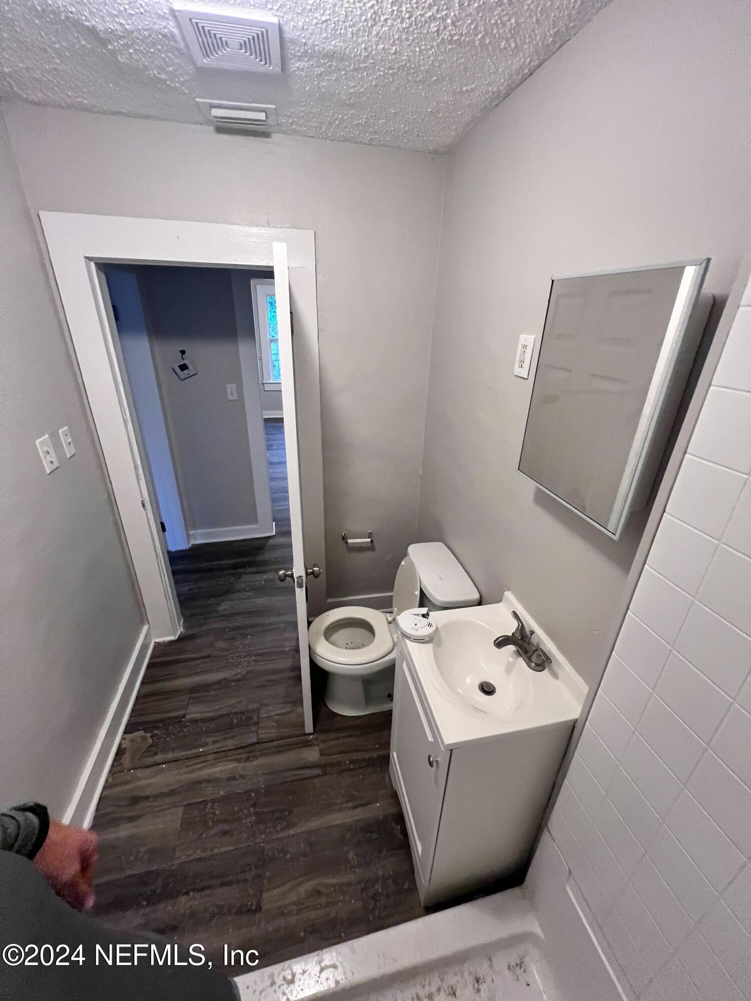 3251 BROADWAY Avenue