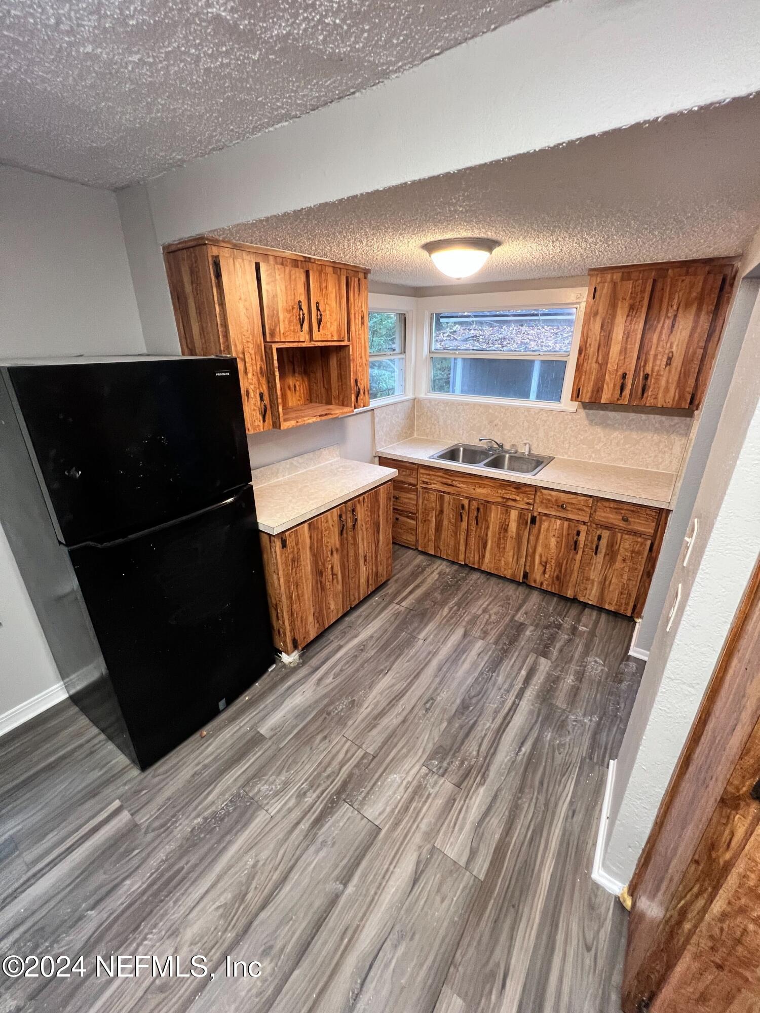 3251 BROADWAY Avenue