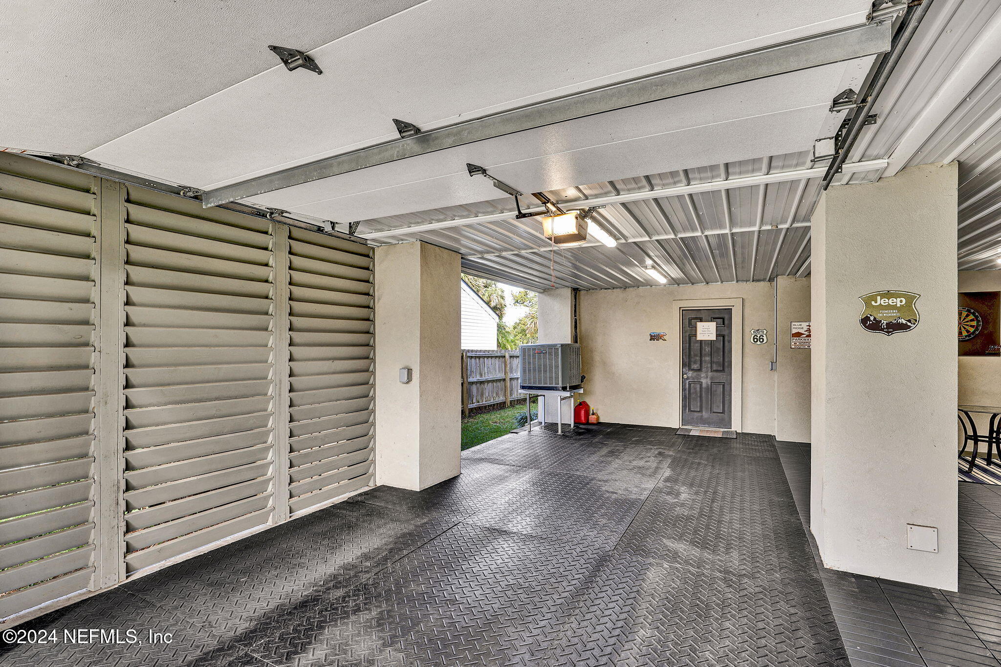 430 ARRICOLA Avenue