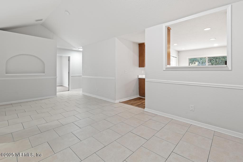 5529 BENNINGTON Drive