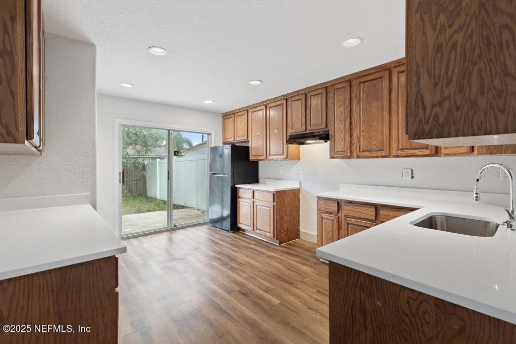 5529 BENNINGTON Drive