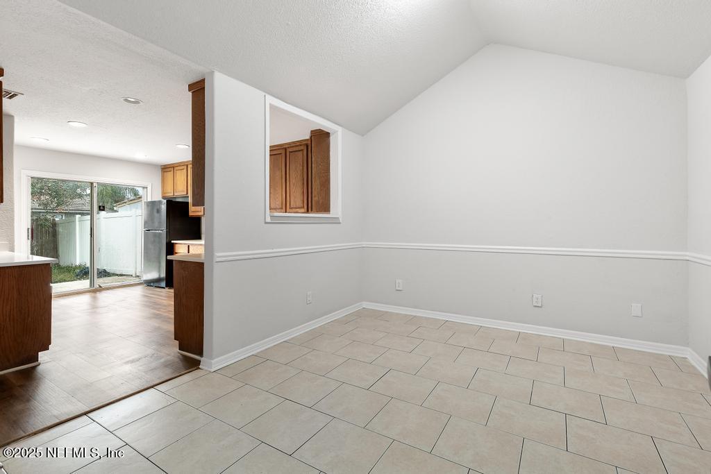 5529 BENNINGTON Drive