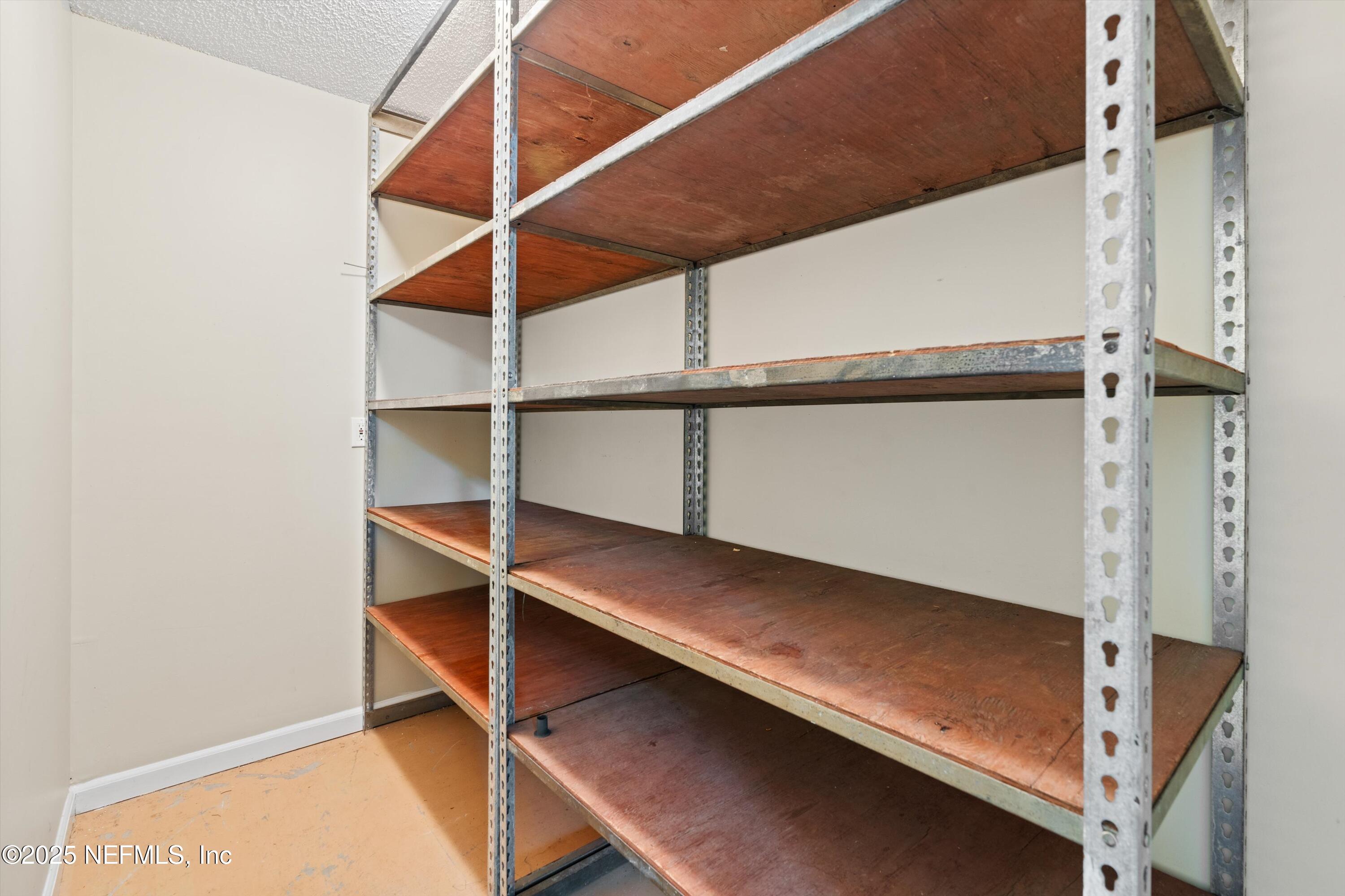 8932 TIMBERJACK Lane