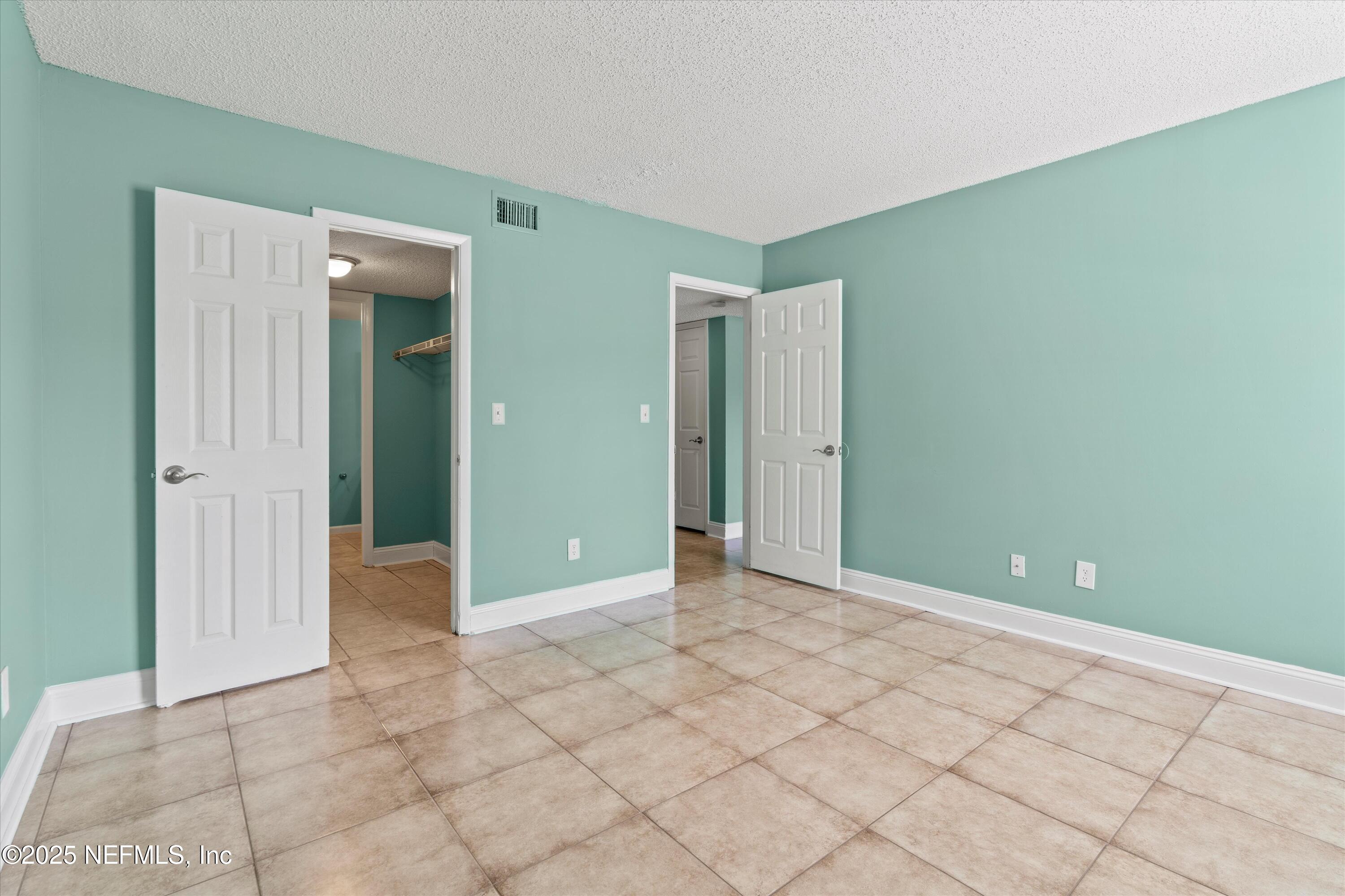 3737 LORETTO Road, 701