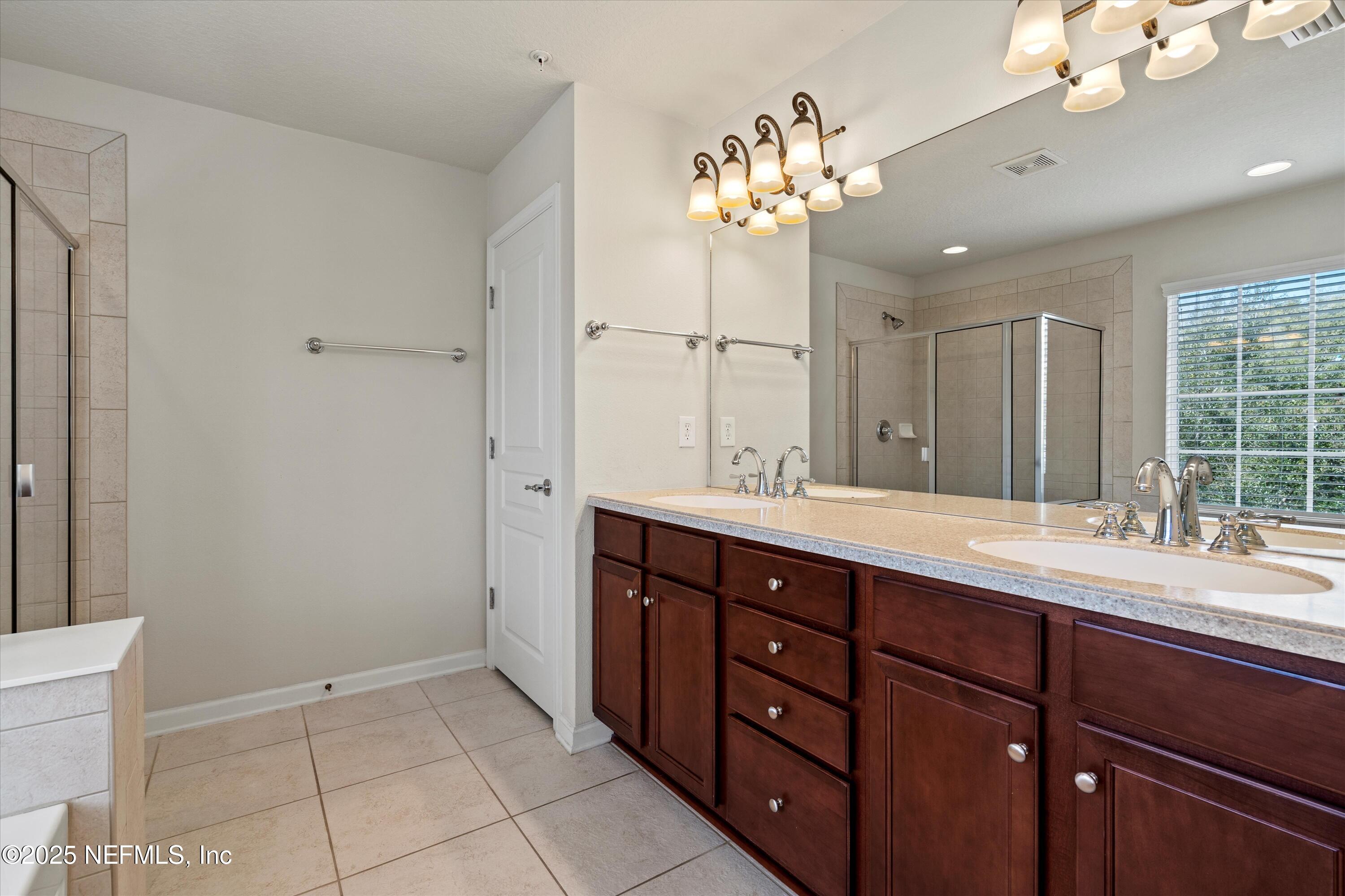 4215 STUDIO PARK Avenue