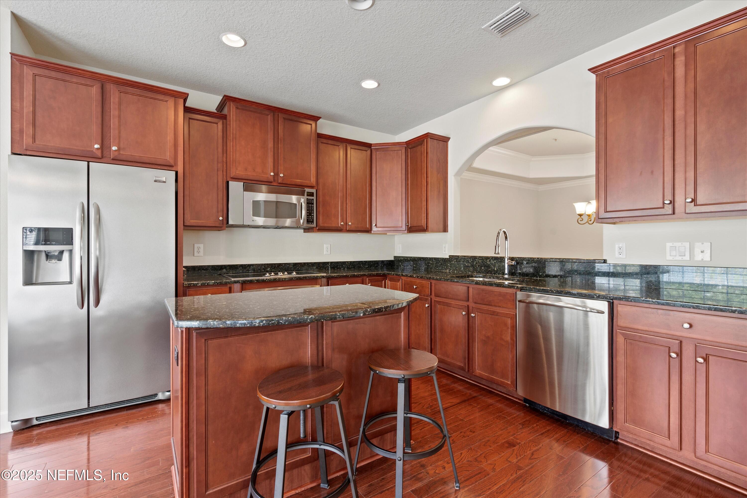 4215 STUDIO PARK Avenue