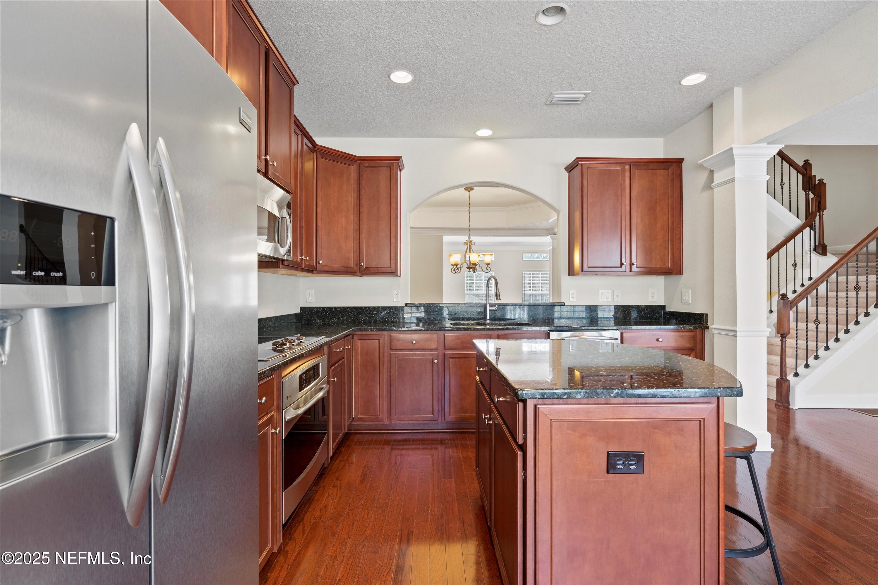 4215 STUDIO PARK Avenue