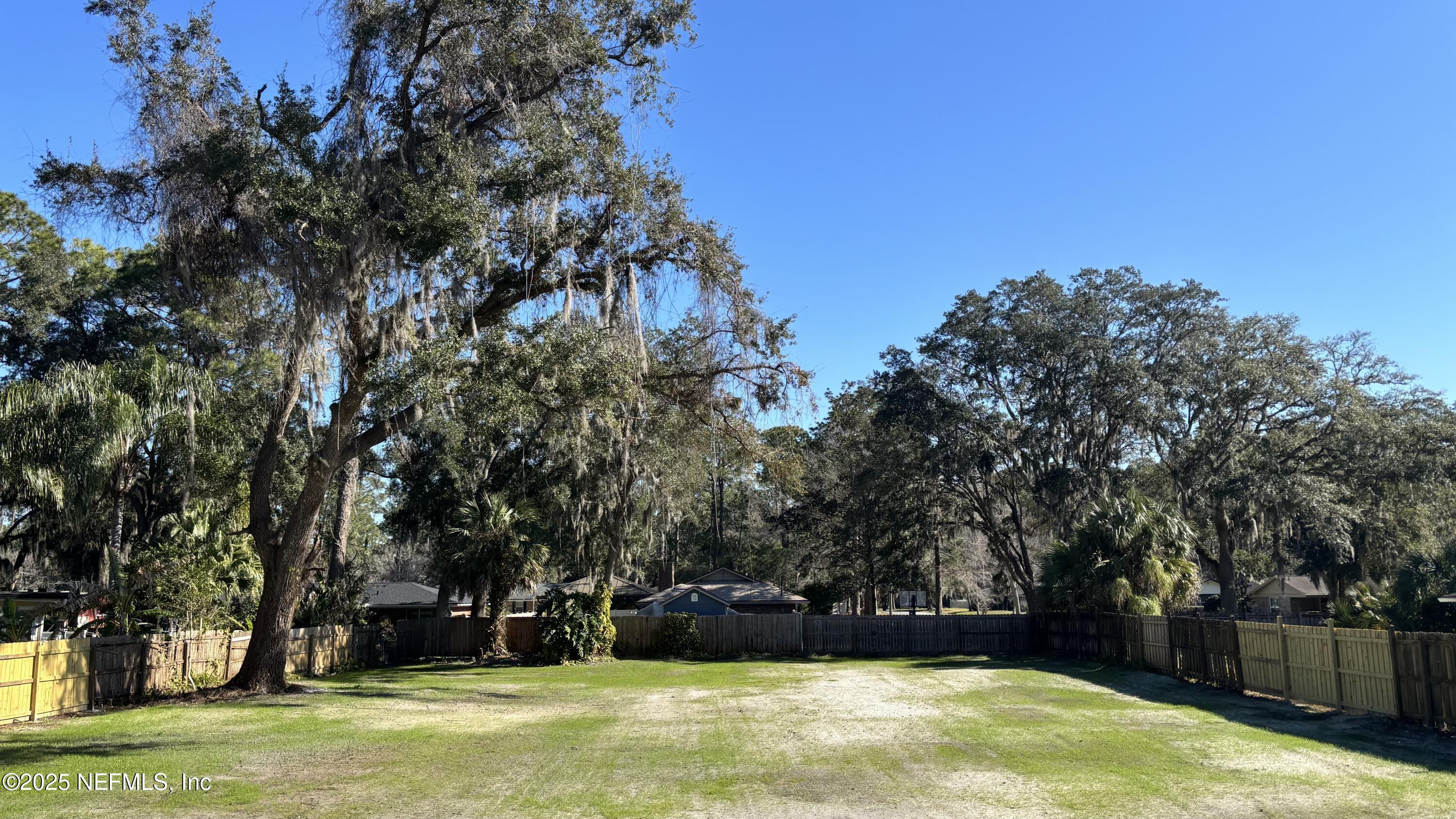 961 FRUITWOOD Drive