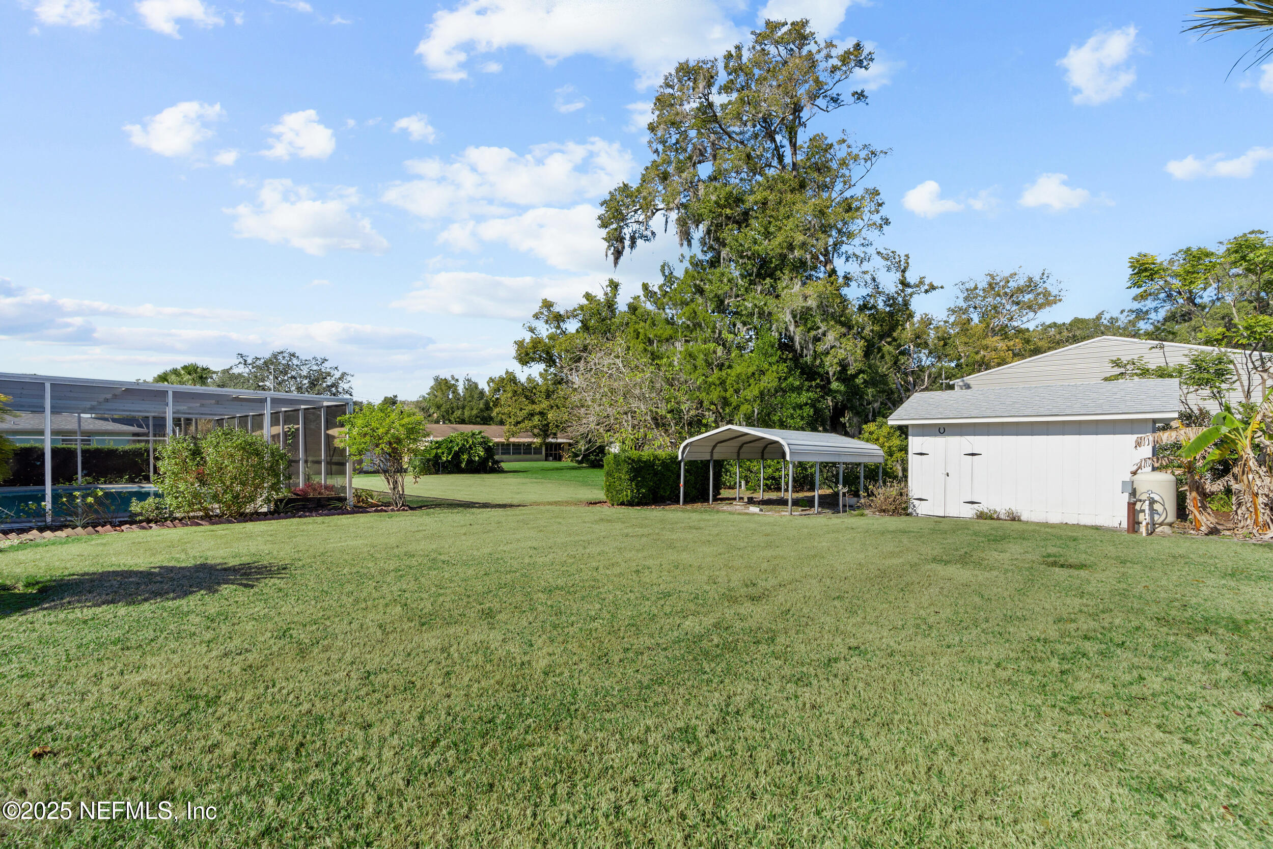1075 ROLLING ACRES Drive, DeLand