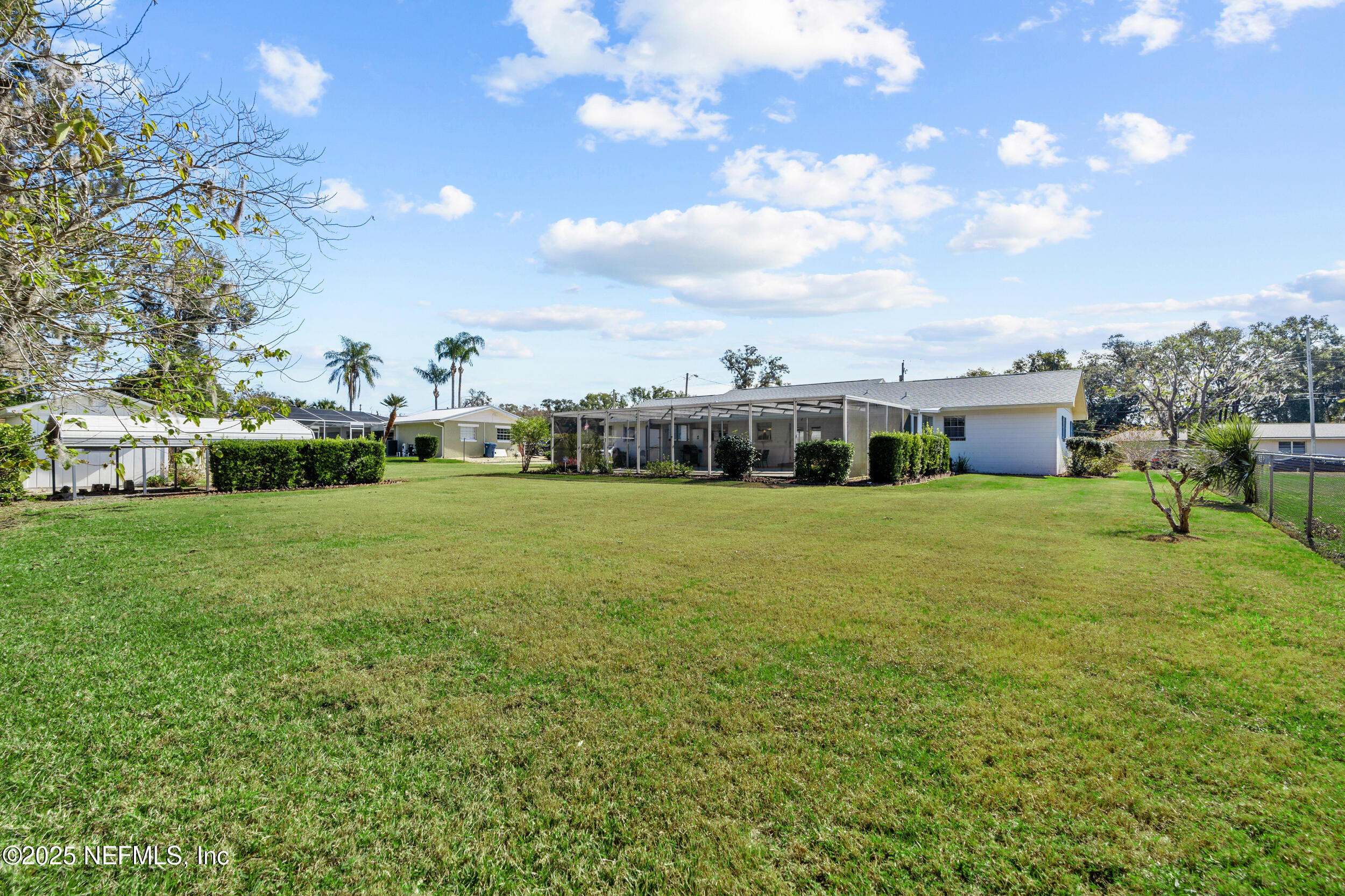1075 ROLLING ACRES Drive, DeLand