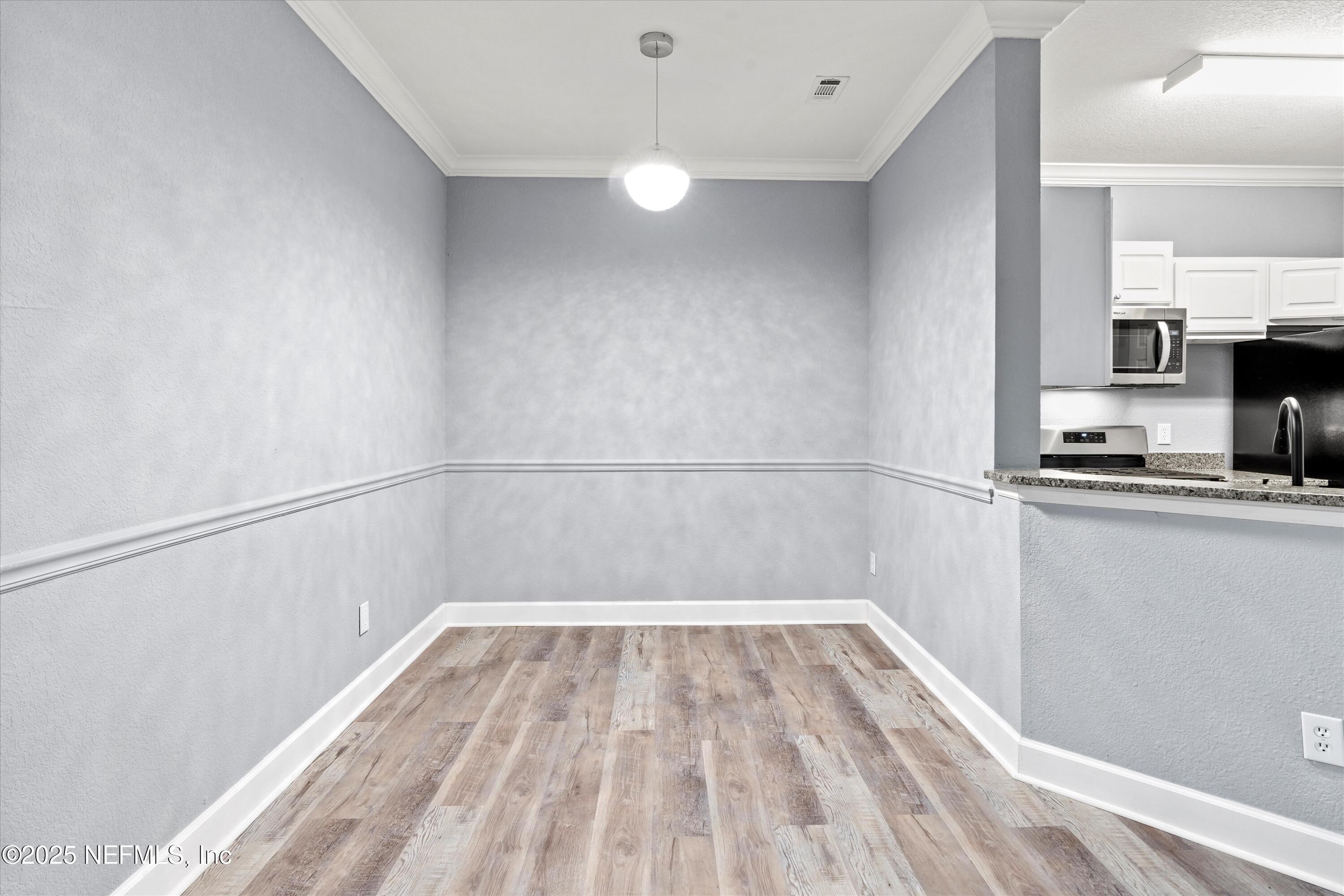 13810 SUTTON PARK Drive, 818