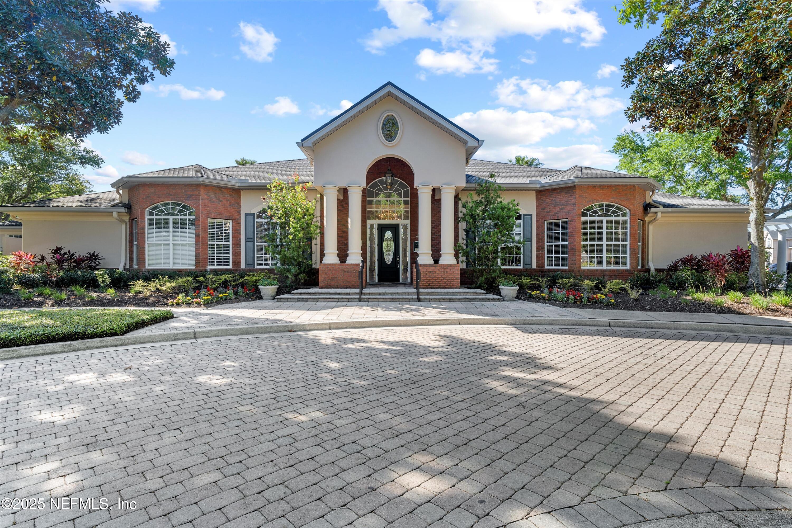 13810 SUTTON PARK Drive, 818