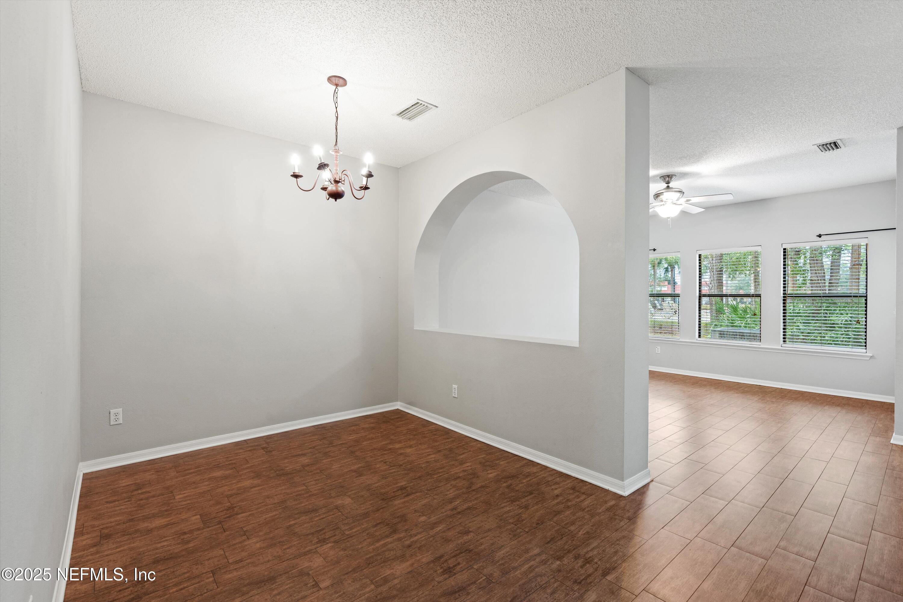 407 HONEYCOMB Way