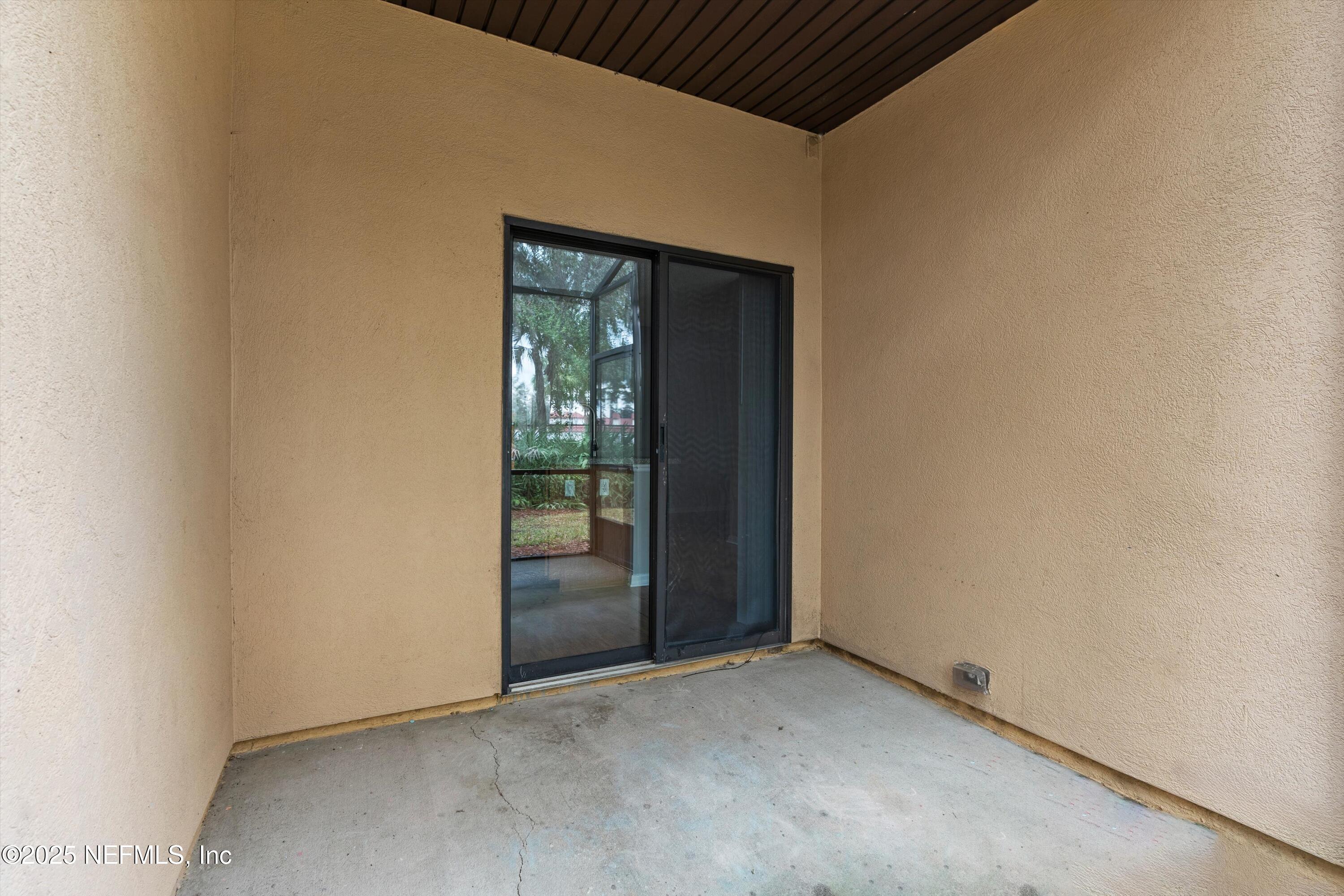 407 HONEYCOMB Way