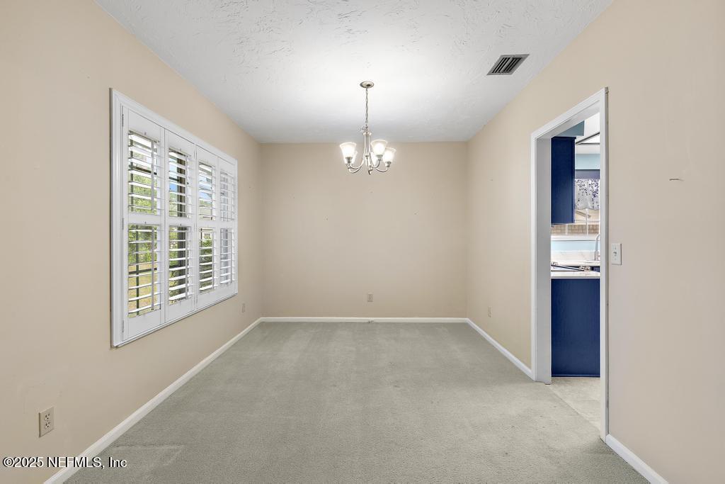 9252 SAN JOSE Boulevard, 901