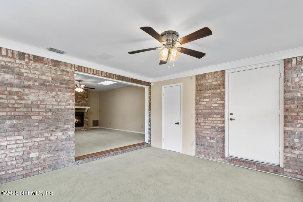 9252 SAN JOSE Boulevard, 901