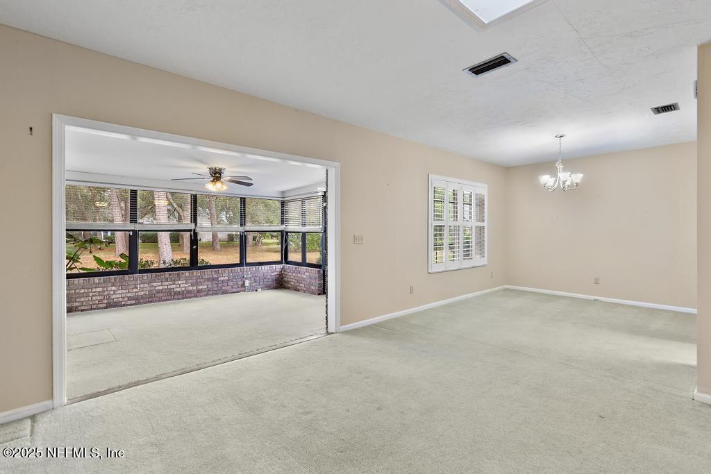 9252 SAN JOSE Boulevard, 901