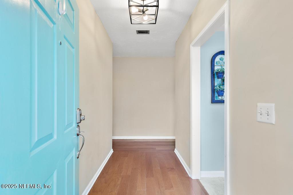 9252 SAN JOSE Boulevard, 901