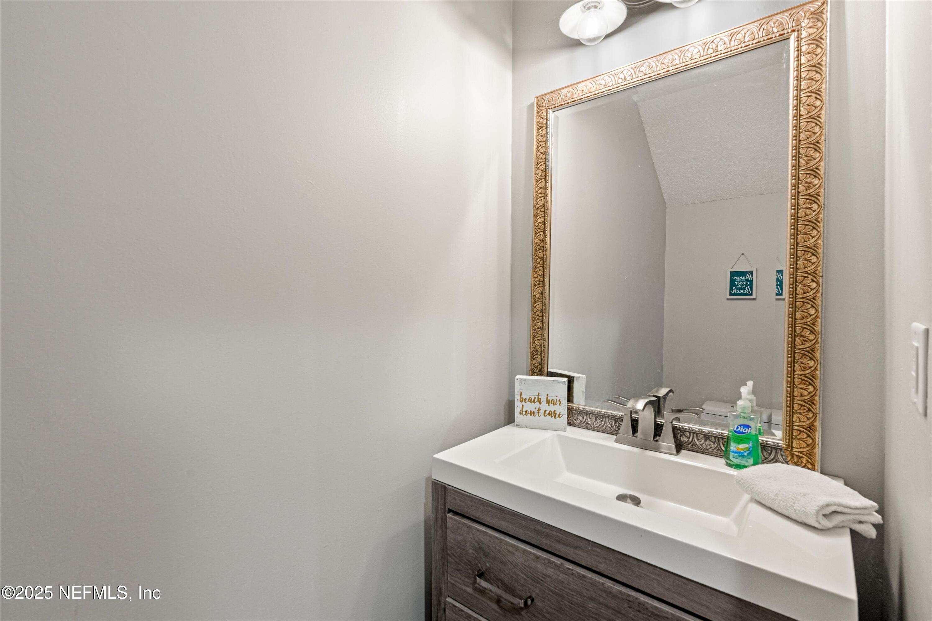 1733 SEA FAIR Drive, 14262