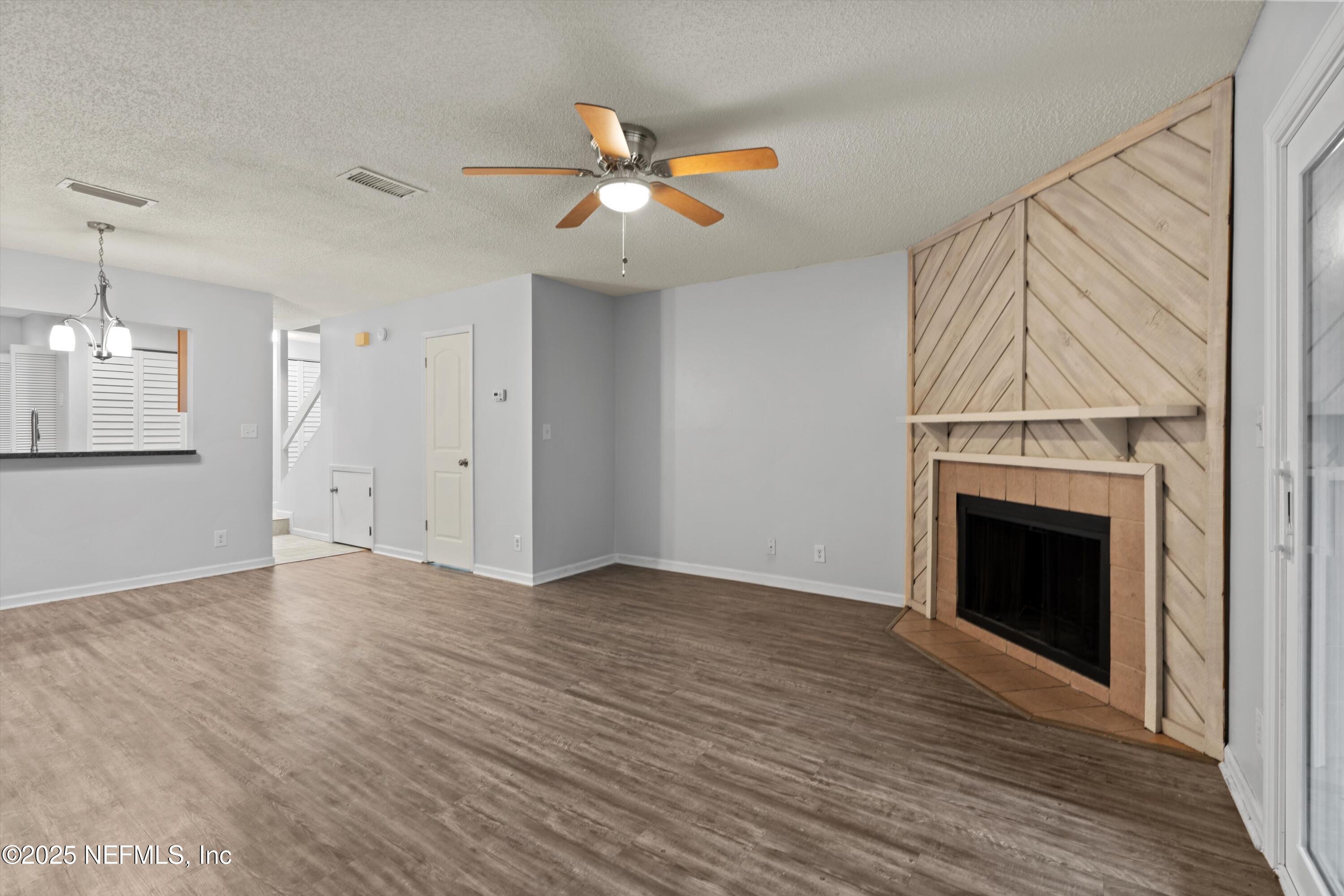 7701 BAYMEADOWS Circle, 1037