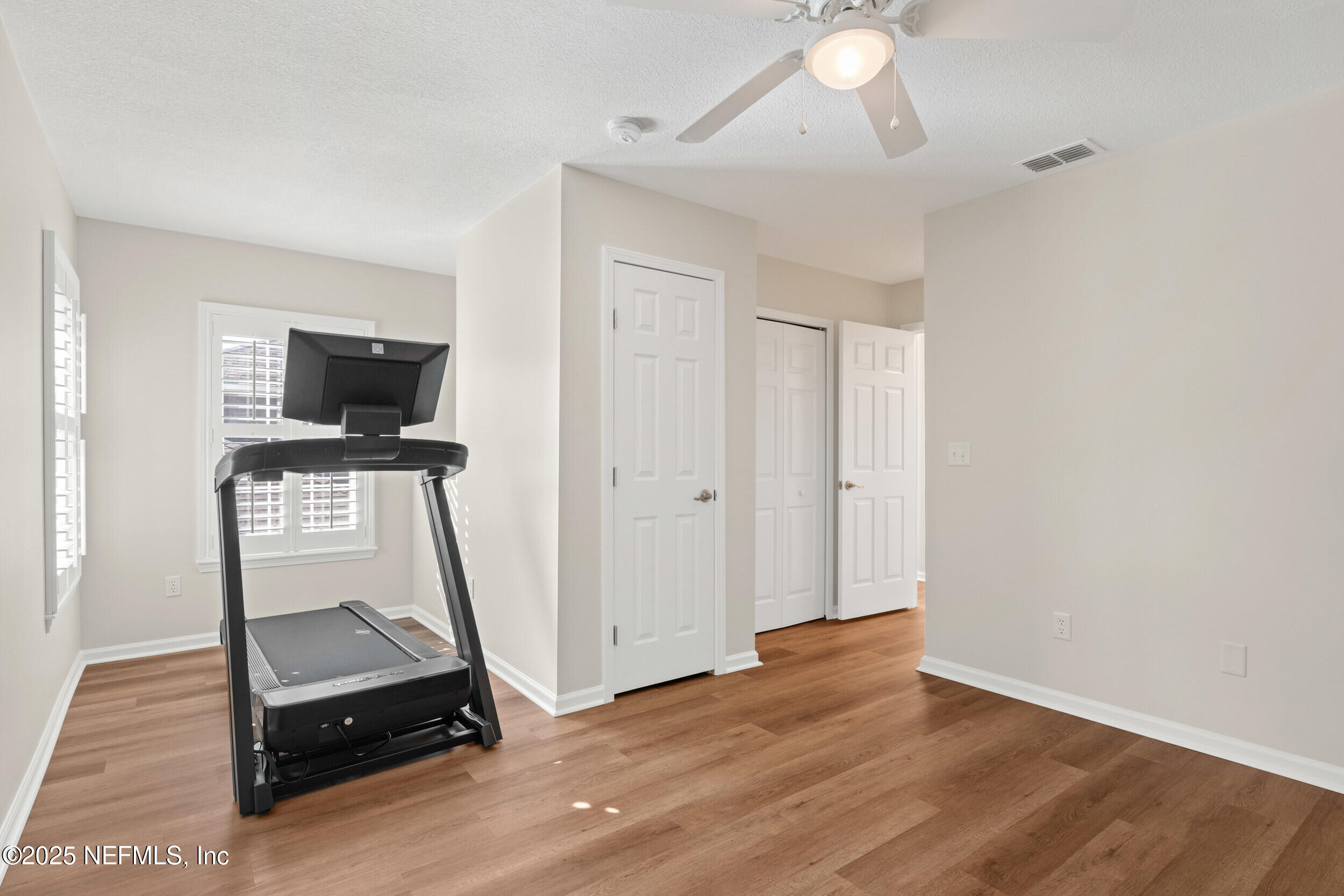 2919 MERRILL Boulevard