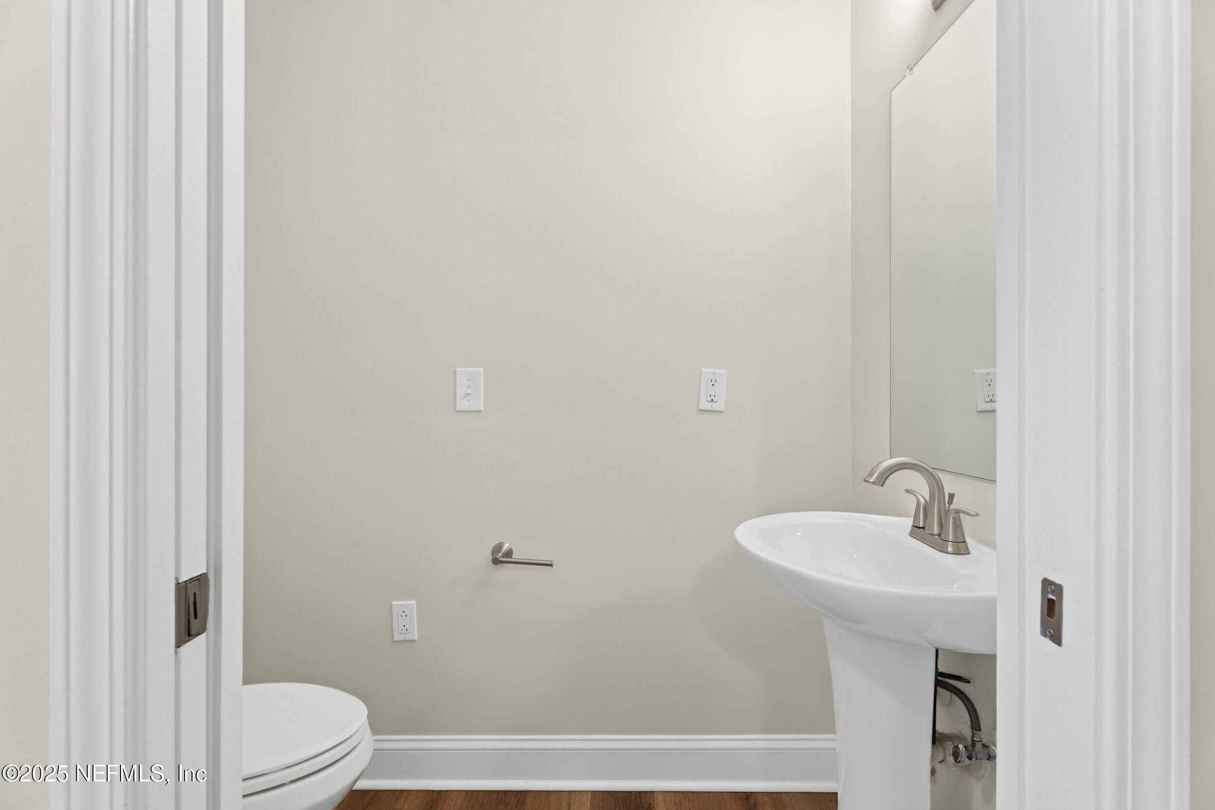 2919 MERRILL Boulevard