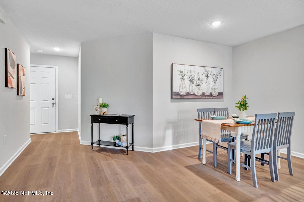 1070 WOODSTOCK Avenue