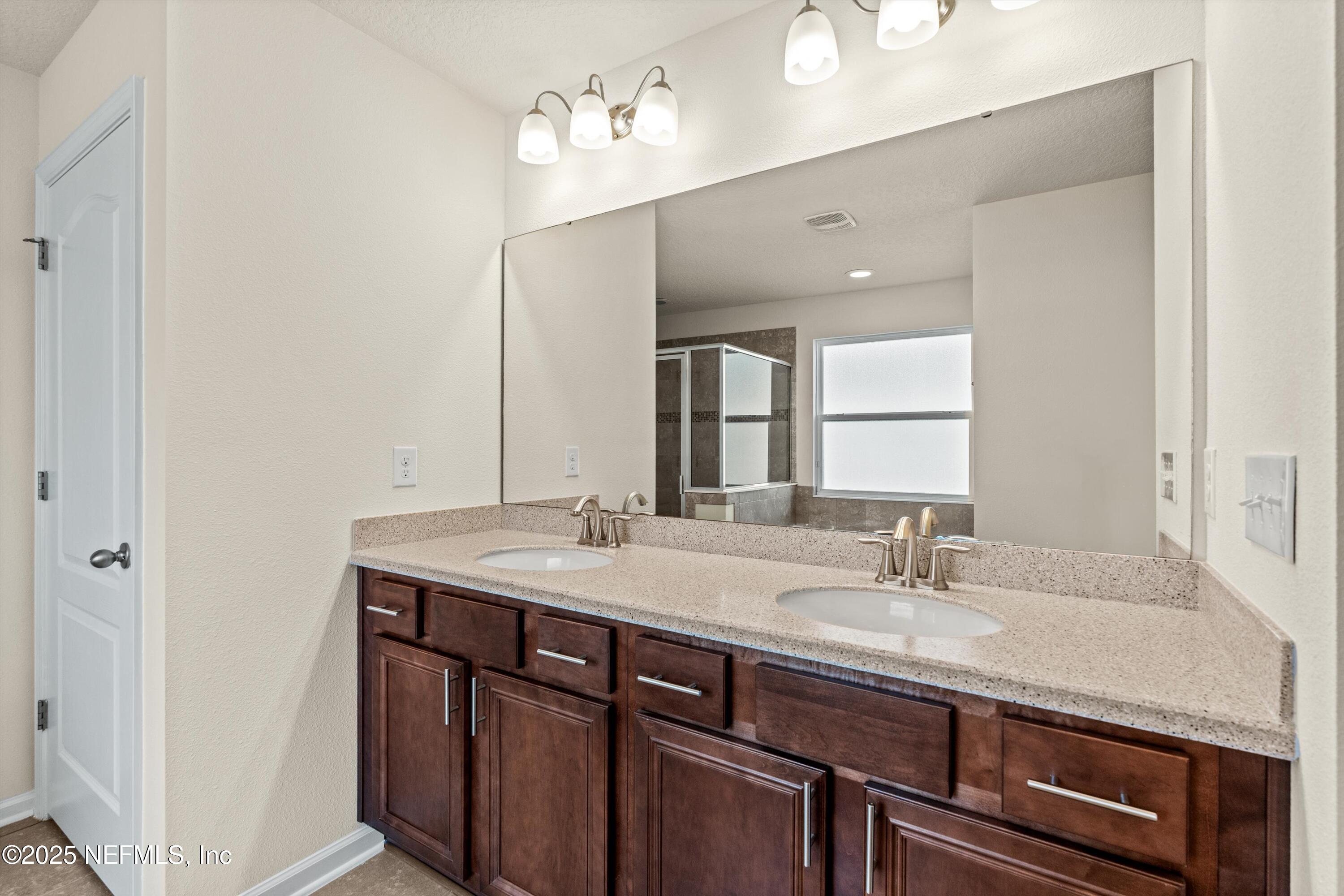 1924 HIGH PRAIRIE Lane