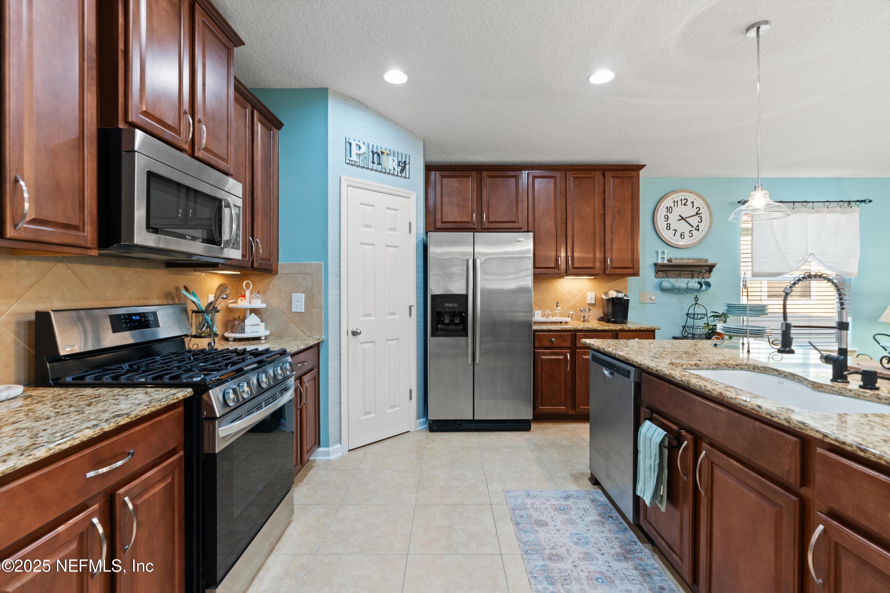 95 WINDSTONE Lane