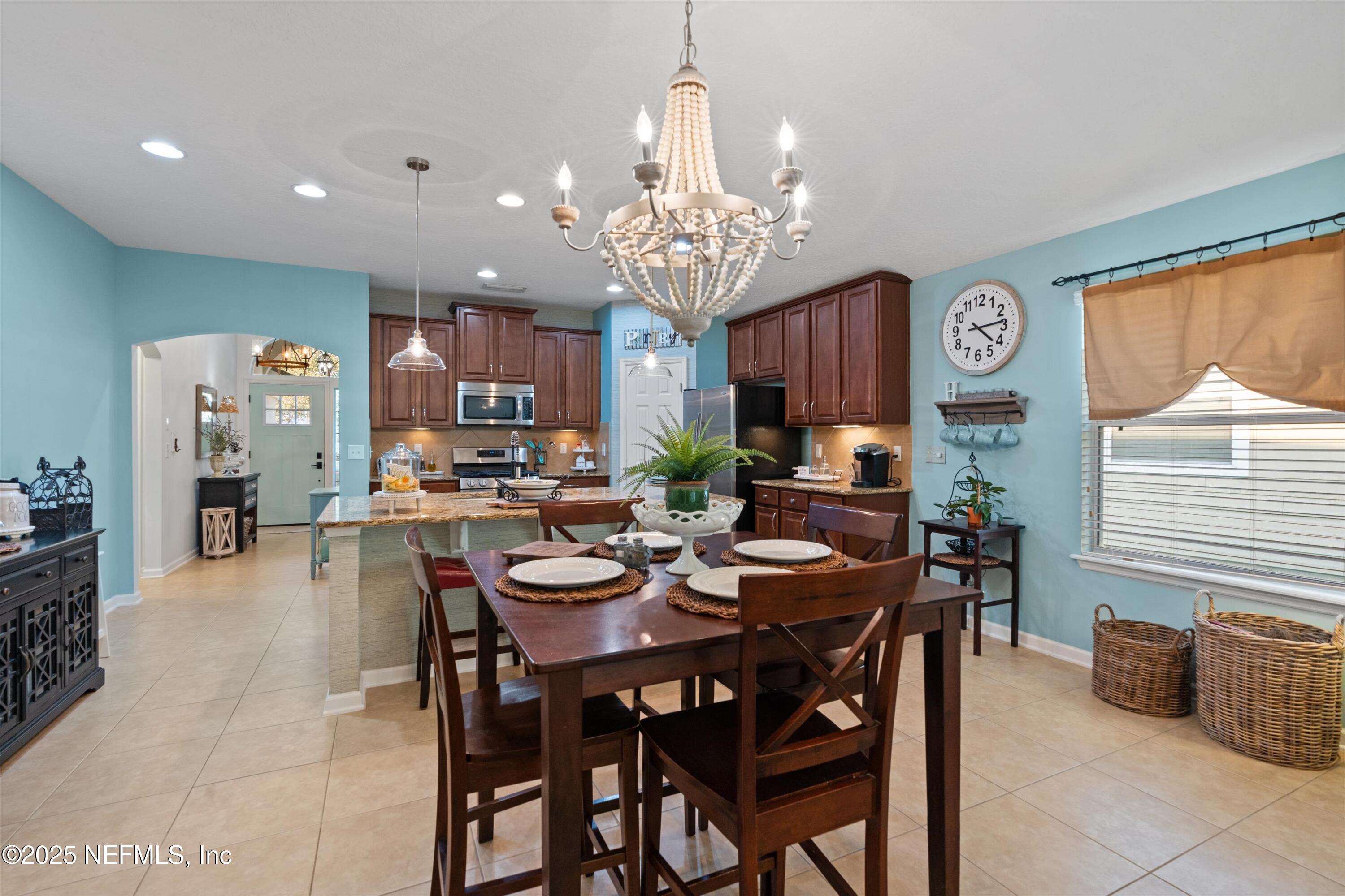 95 WINDSTONE Lane