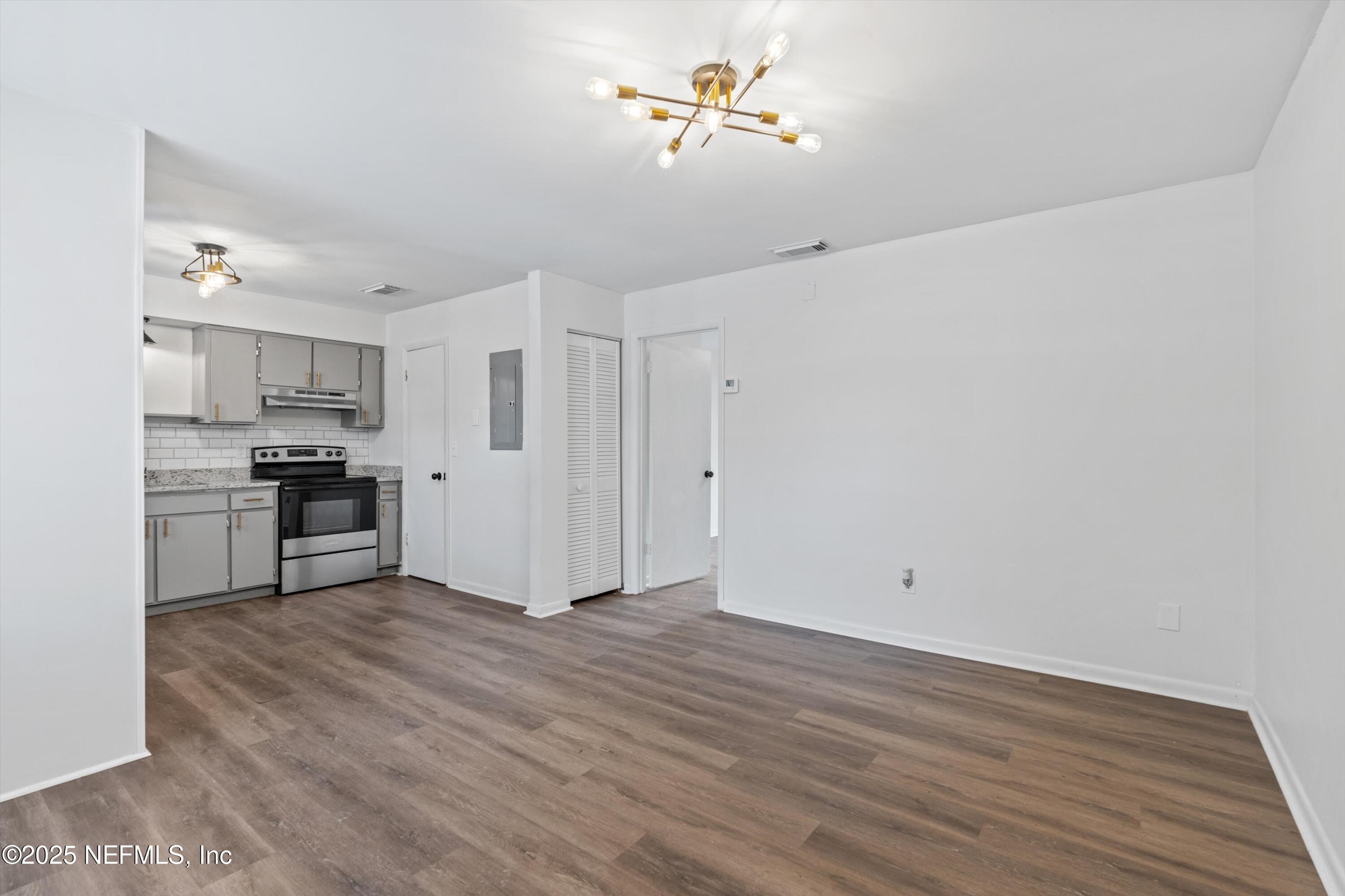 3329 MAYFLOWER Street, 3331-1