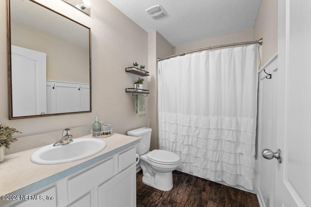 3695 ALTA LAKES Boulevard