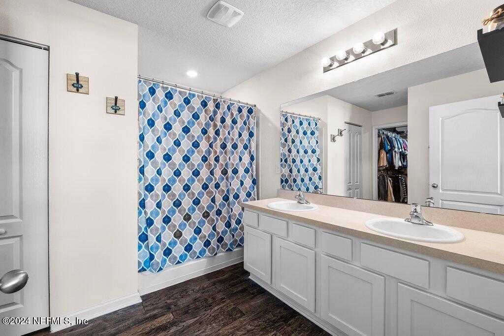 3695 ALTA LAKES Boulevard