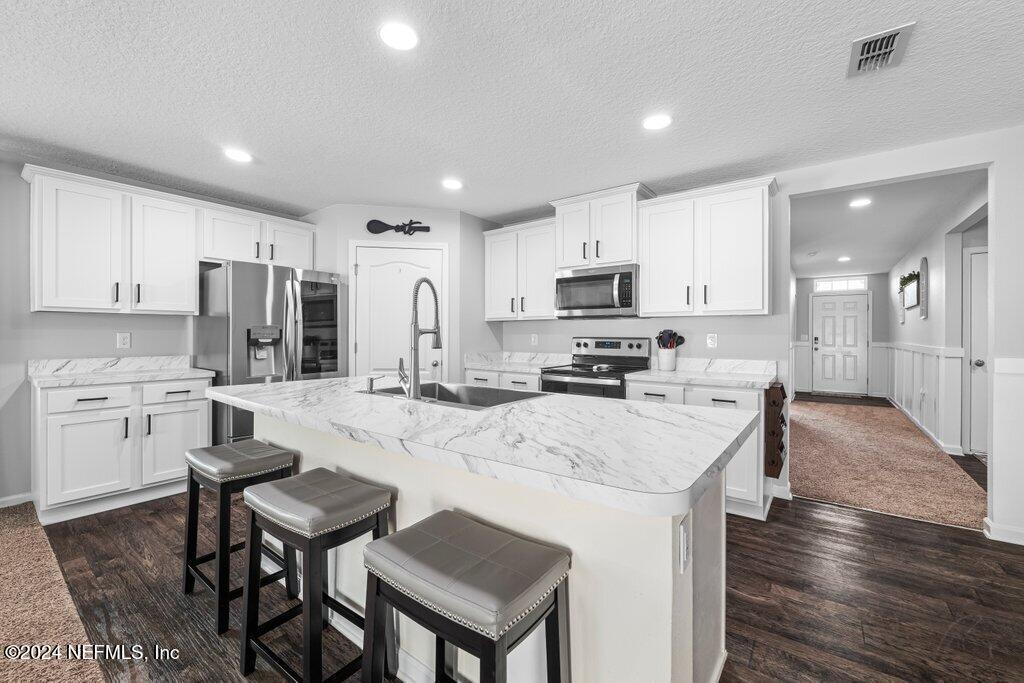 3695 ALTA LAKES Boulevard