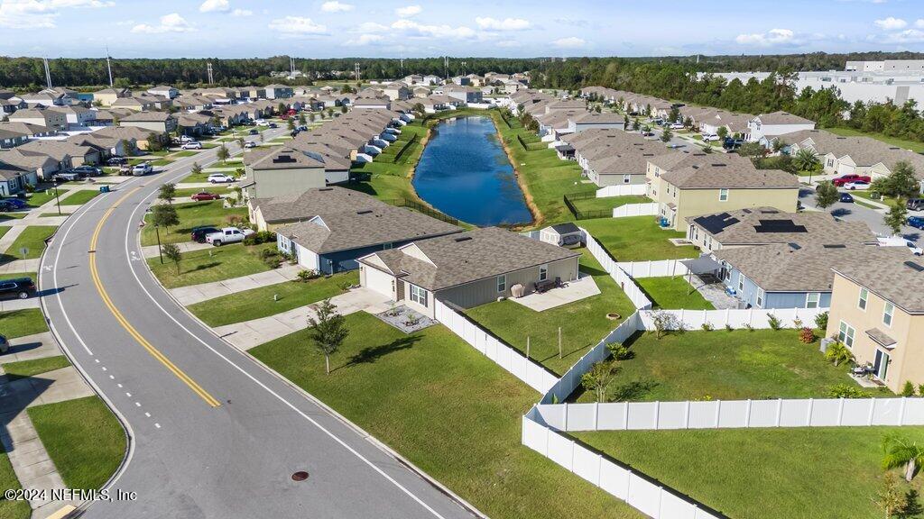 3695 ALTA LAKES Boulevard