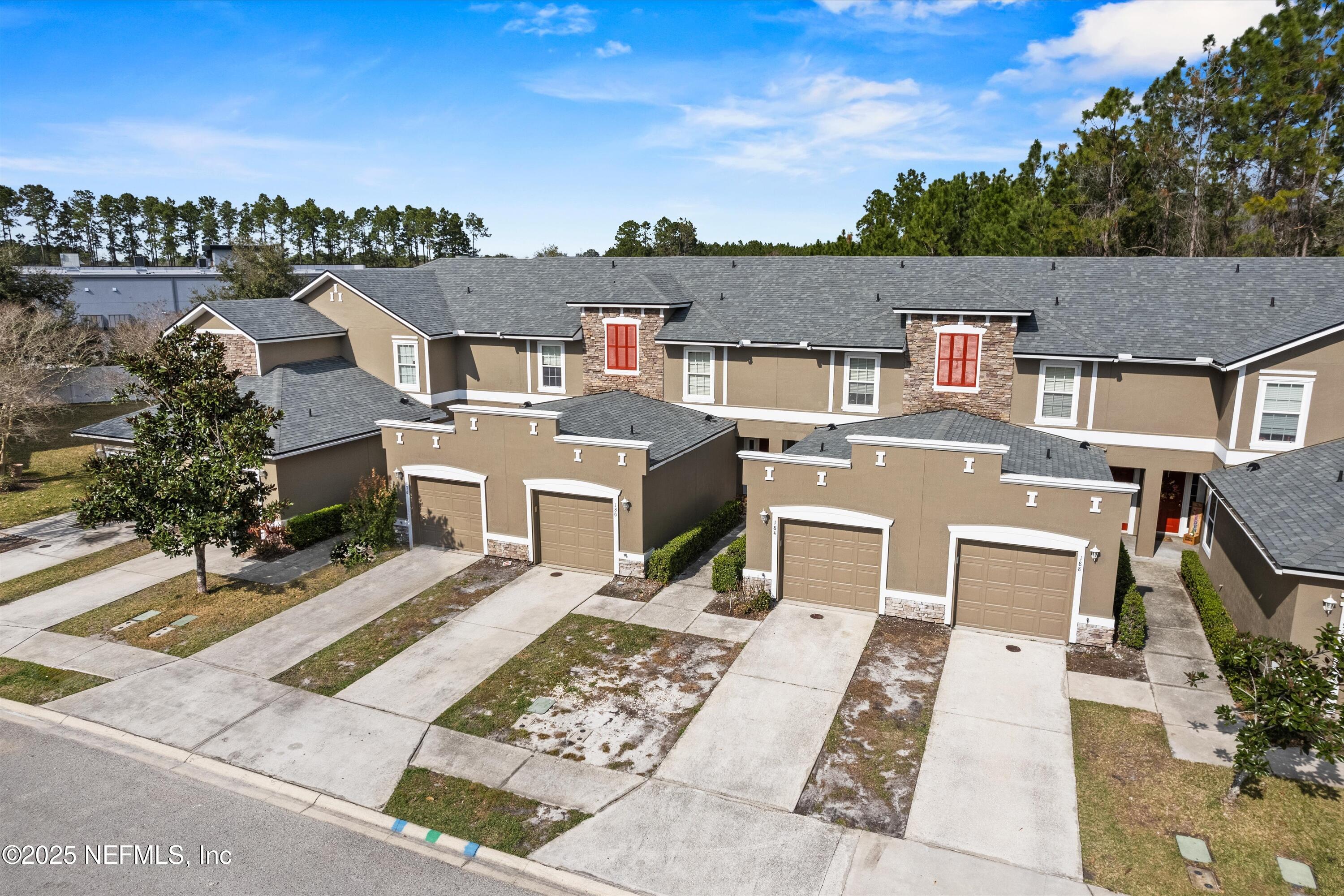 180 LEESE Drive, St. Johns