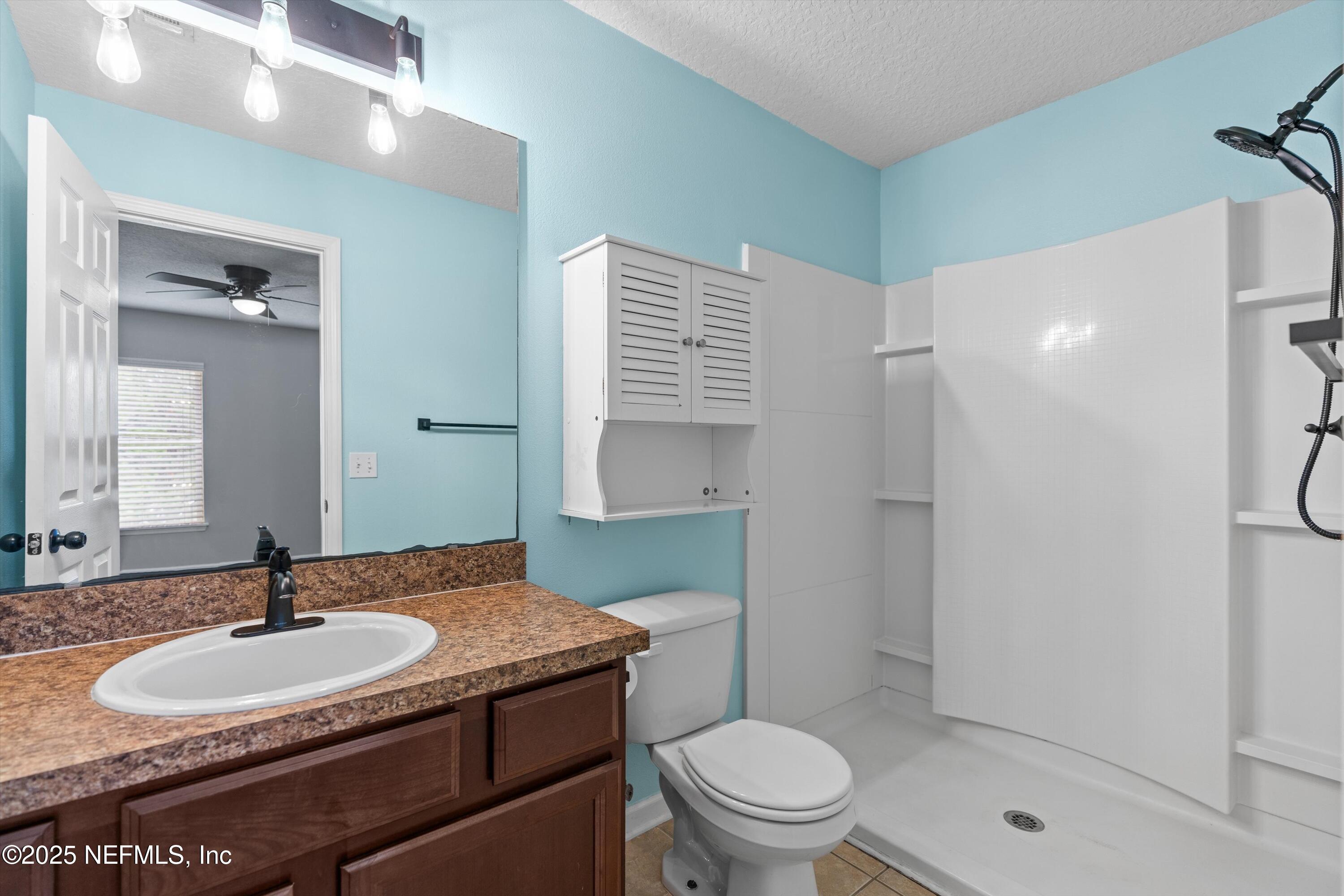 180 LEESE Drive, St. Johns