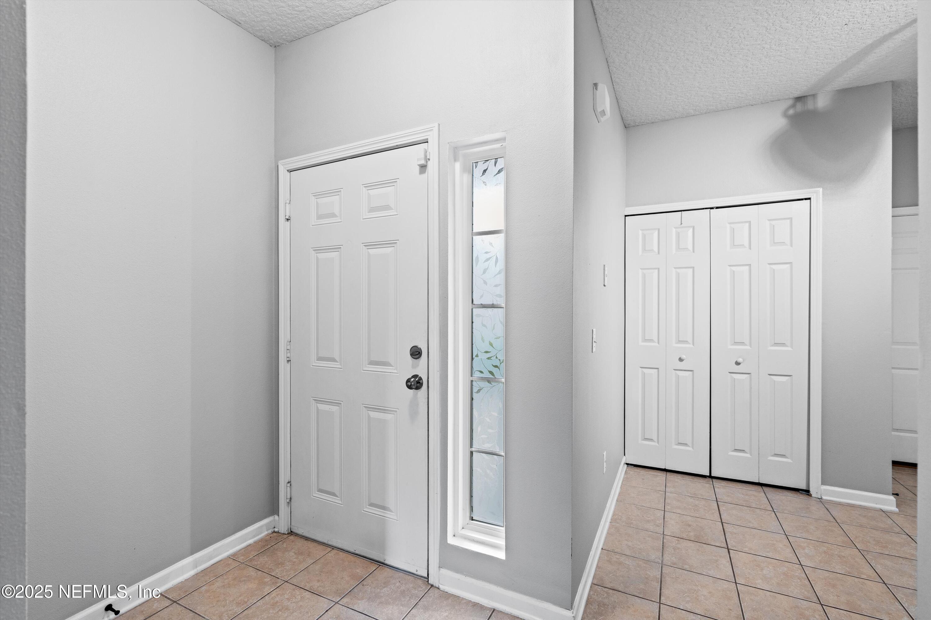 180 LEESE Drive, St. Johns