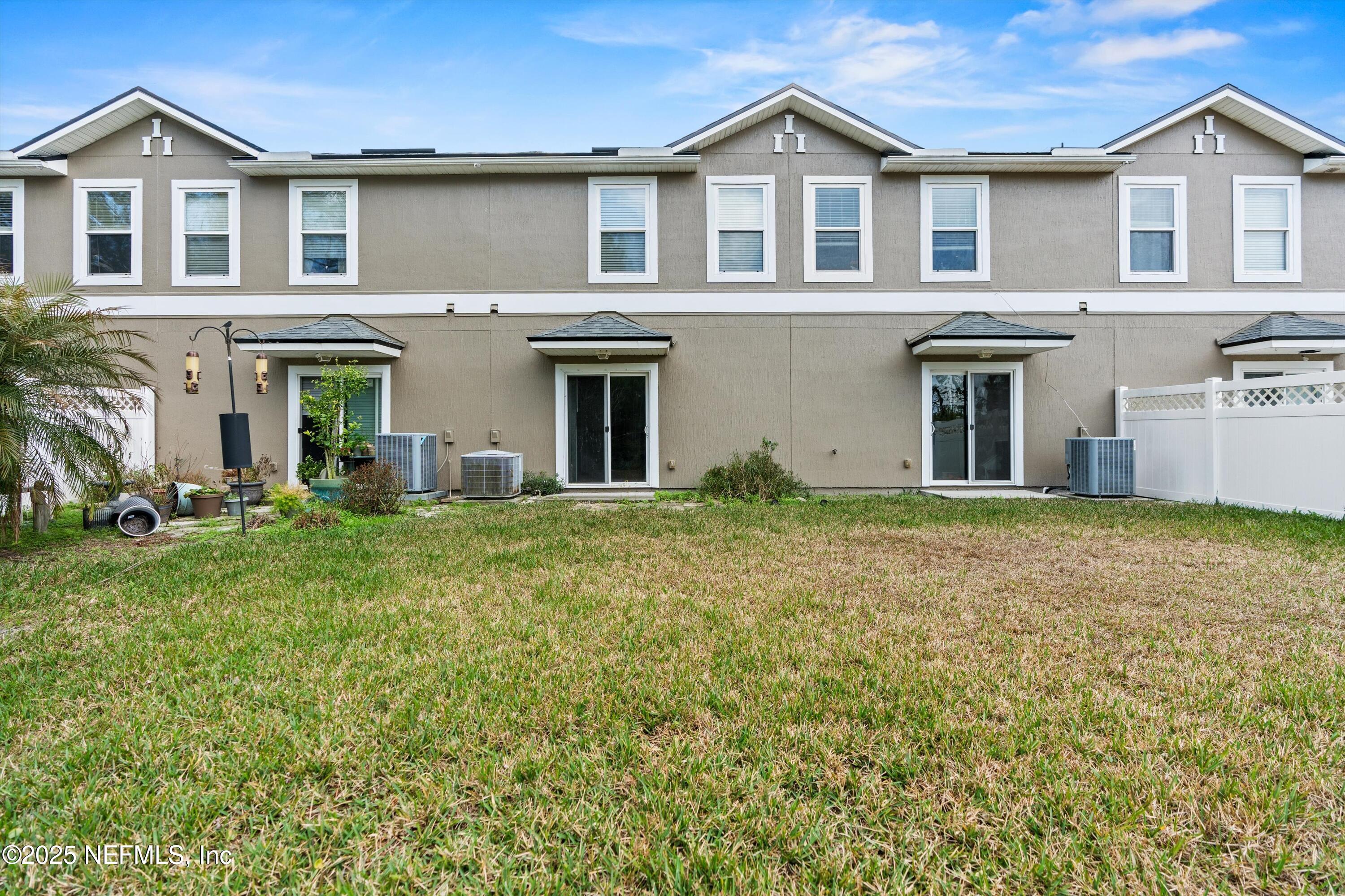 180 LEESE Drive, St. Johns