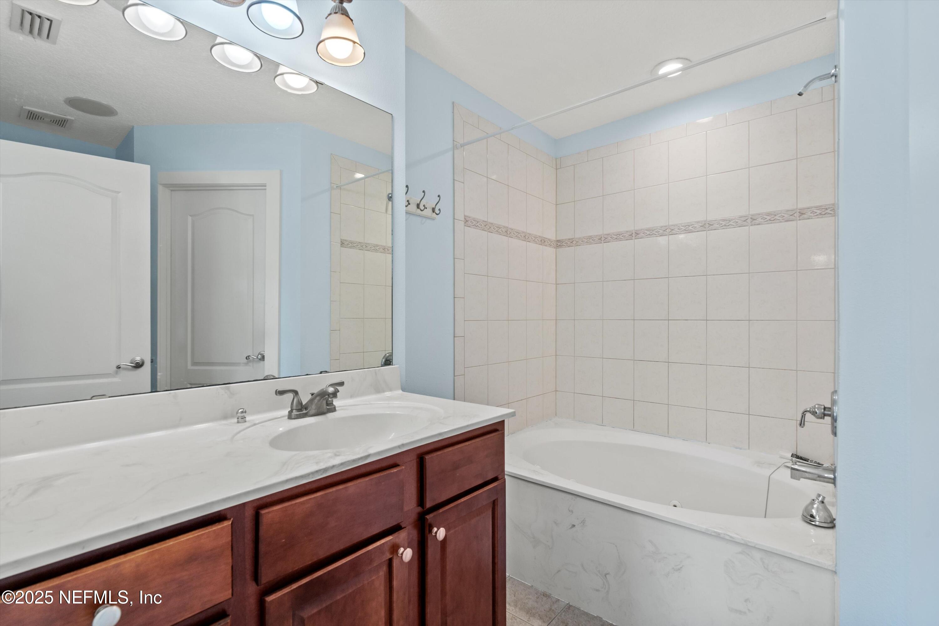 788 GINGER MILL Drive, St. Johns